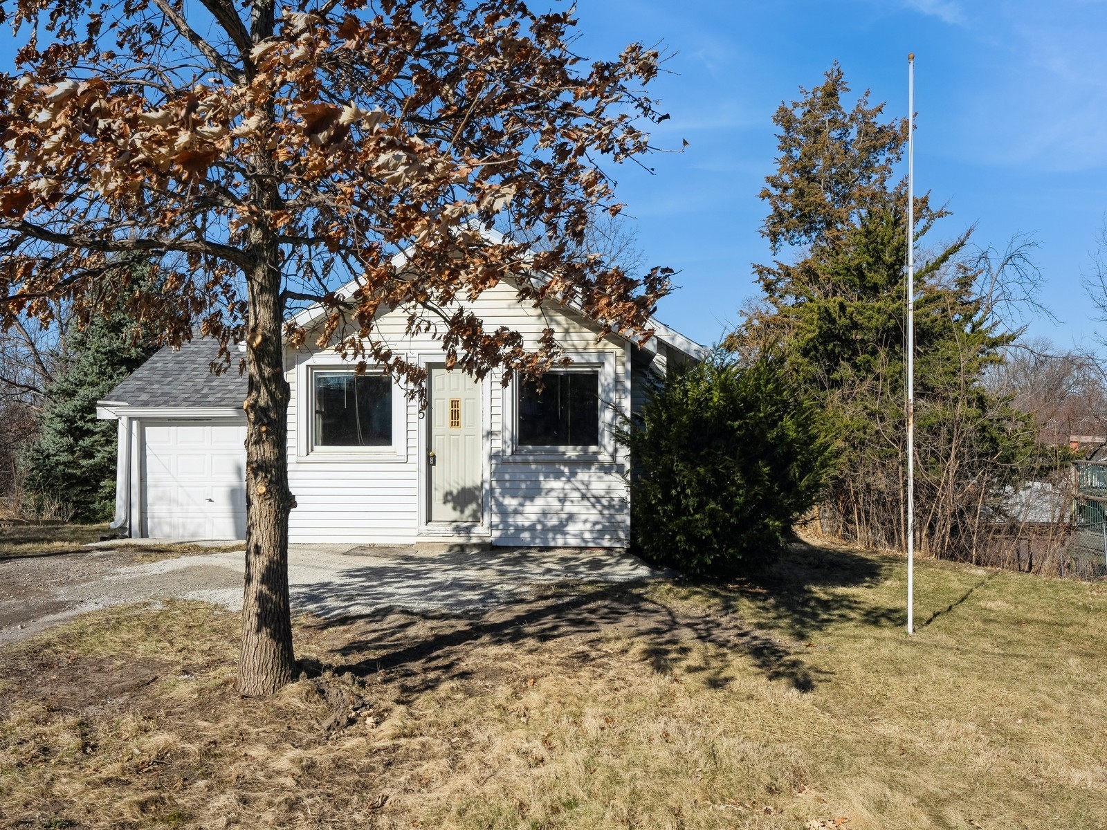 815 E 7th Street, Newton, Iowa image 4