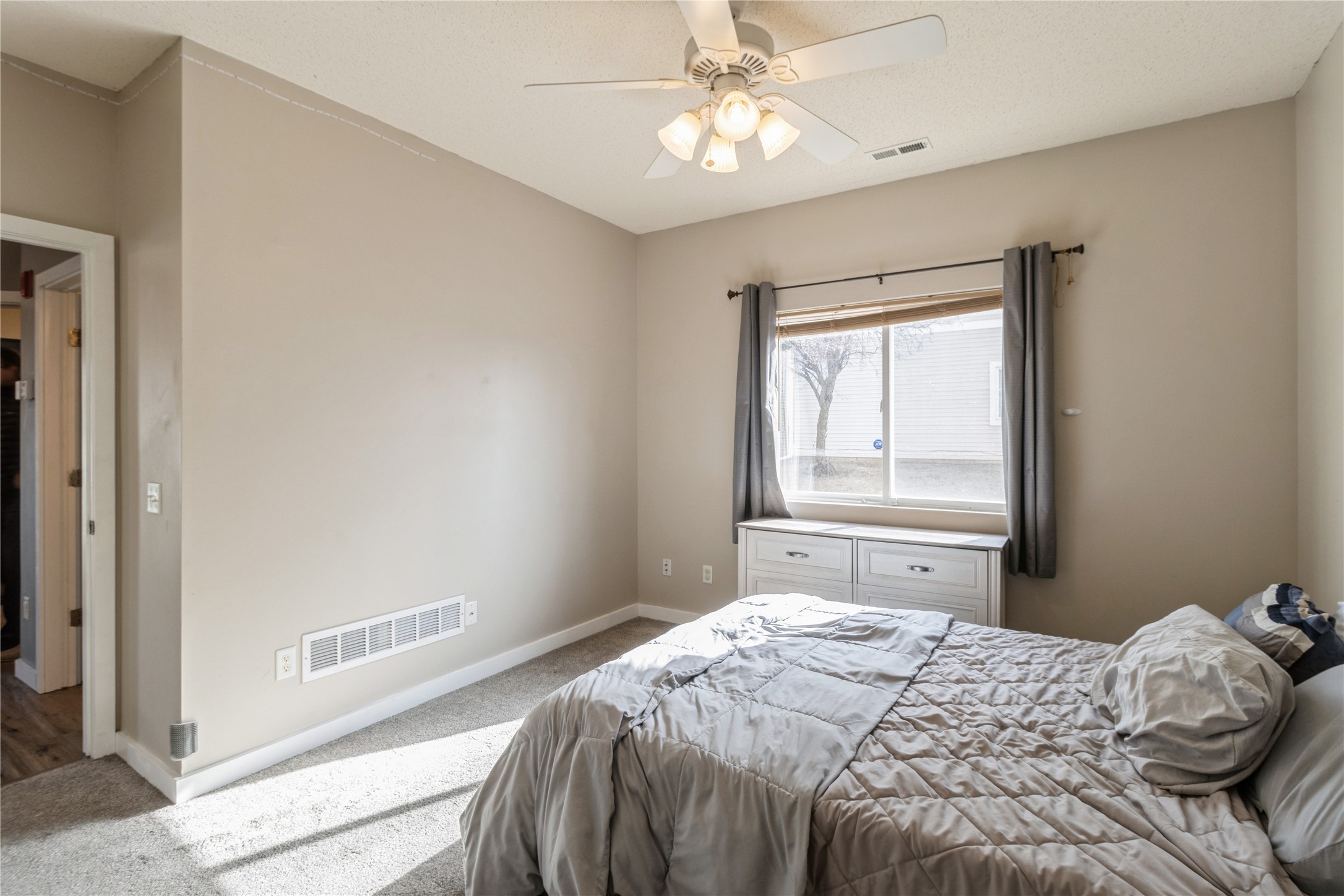 2323 E Porter Avenue #13, Des Moines, Iowa image 17