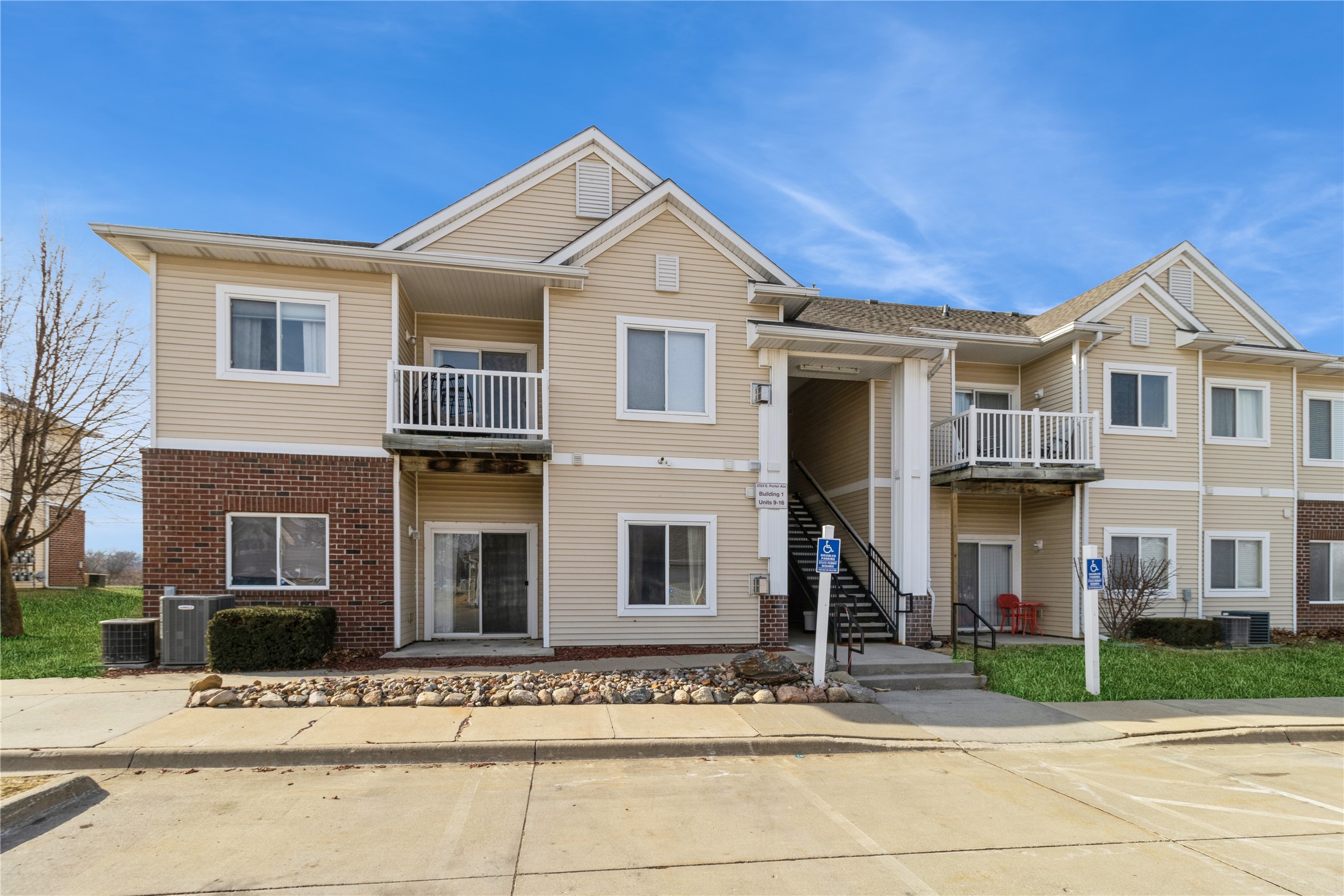 2323 E Porter Avenue #13, Des Moines, Iowa image 1