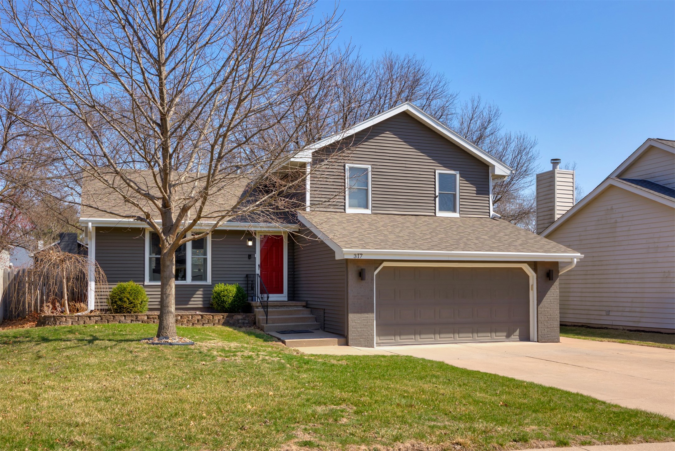 317 27th Street, West Des Moines, Iowa image 2