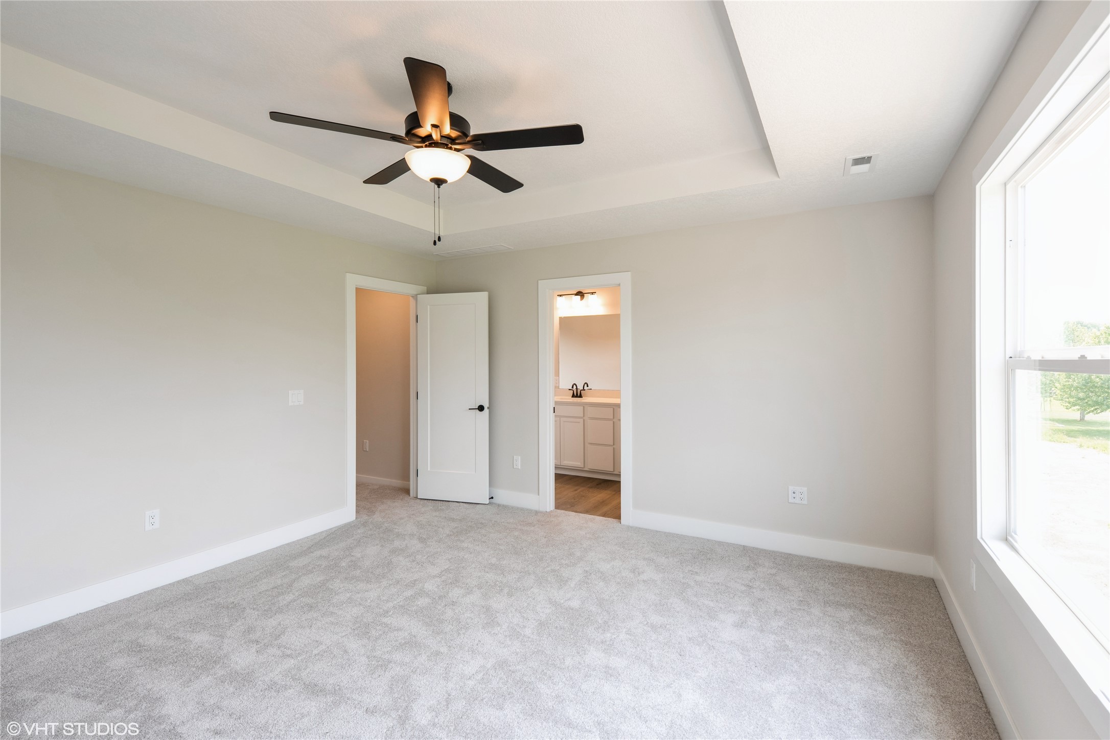 1018 Willow Valley Drive, Norwalk, Iowa image 17