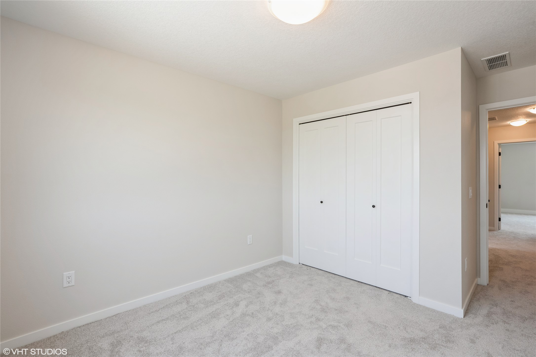 1018 Willow Valley Drive, Norwalk, Iowa image 24