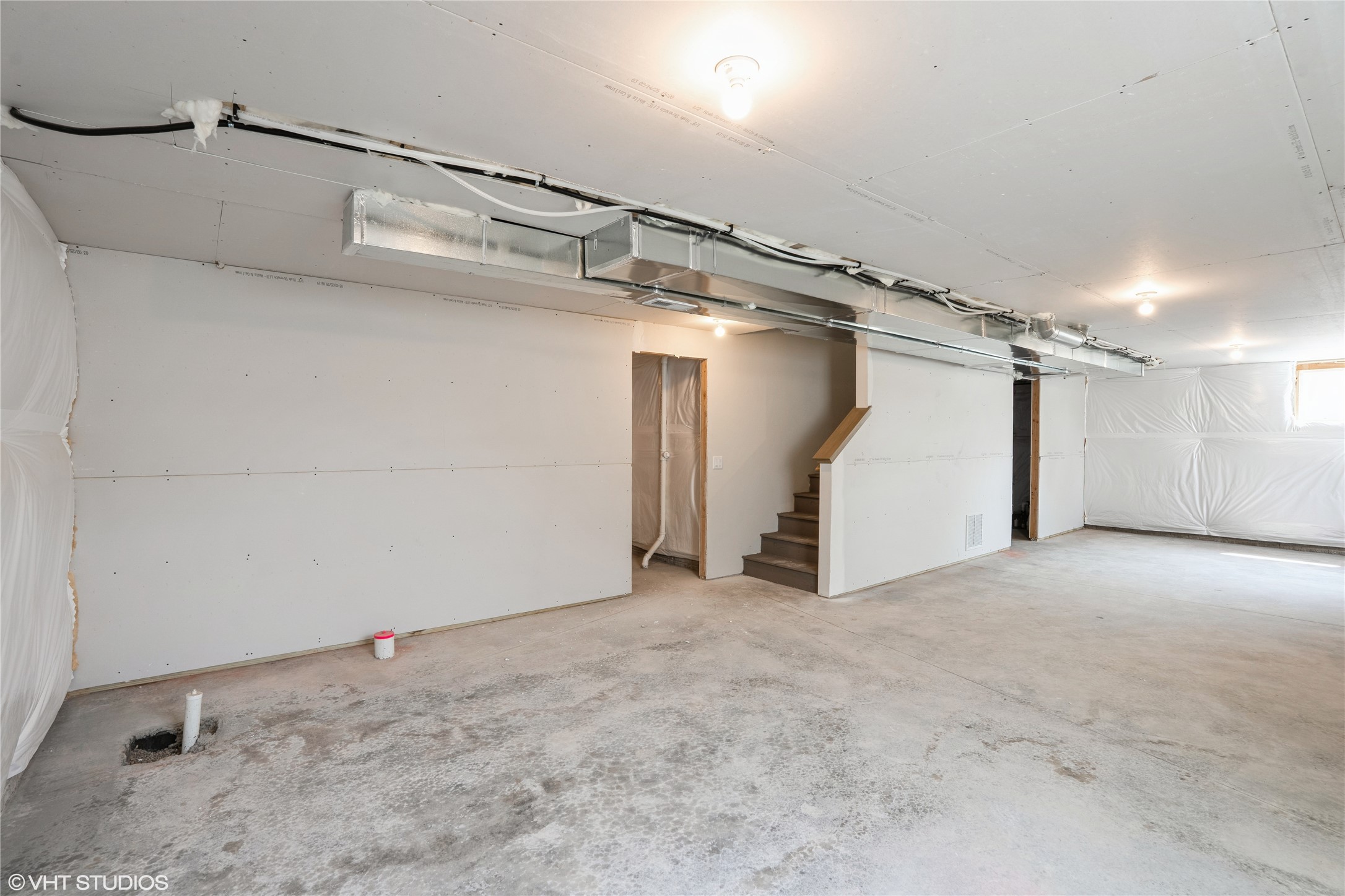 1018 Willow Valley Drive, Norwalk, Iowa image 30