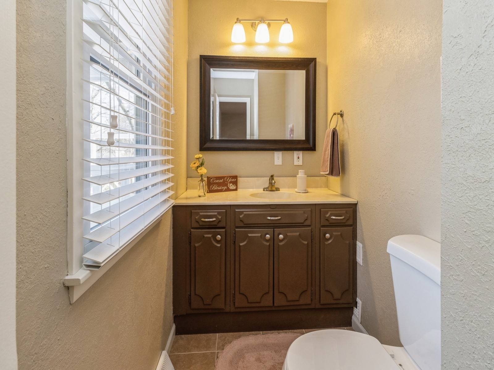 3215 Sylvania Drive, West Des Moines, Iowa image 23