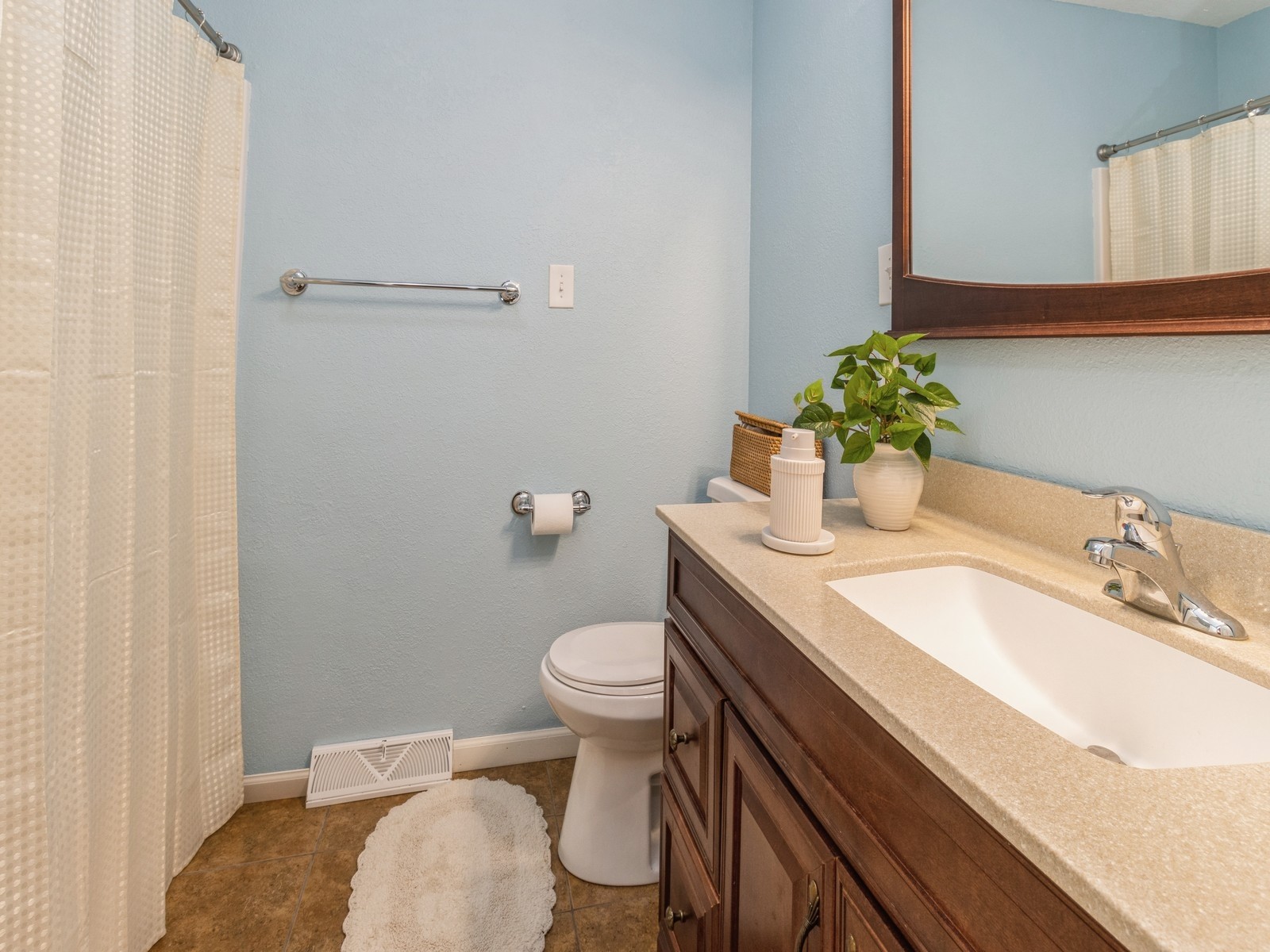 3215 Sylvania Drive, West Des Moines, Iowa image 19