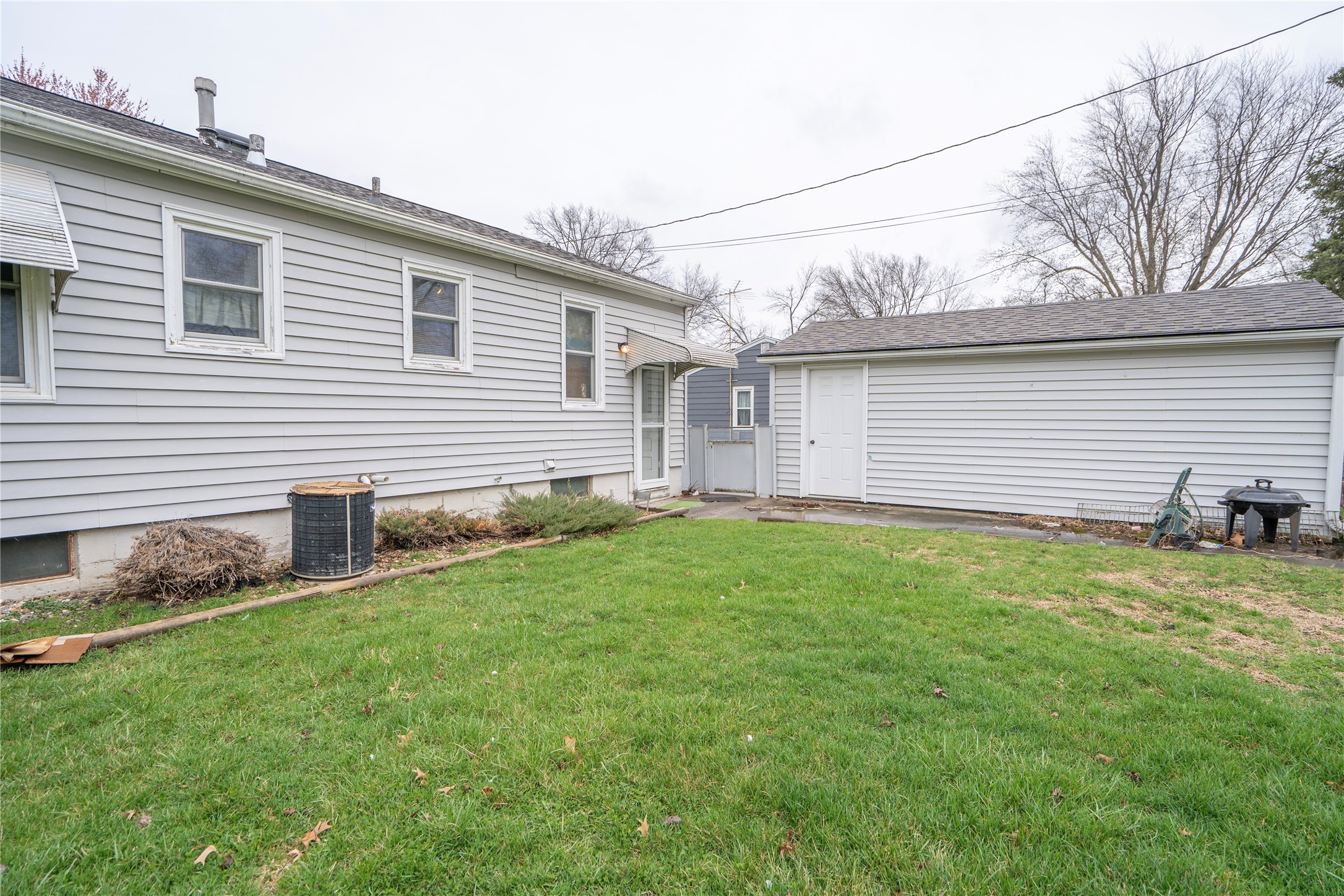 609 E 25th Street, Newton, Iowa image 17