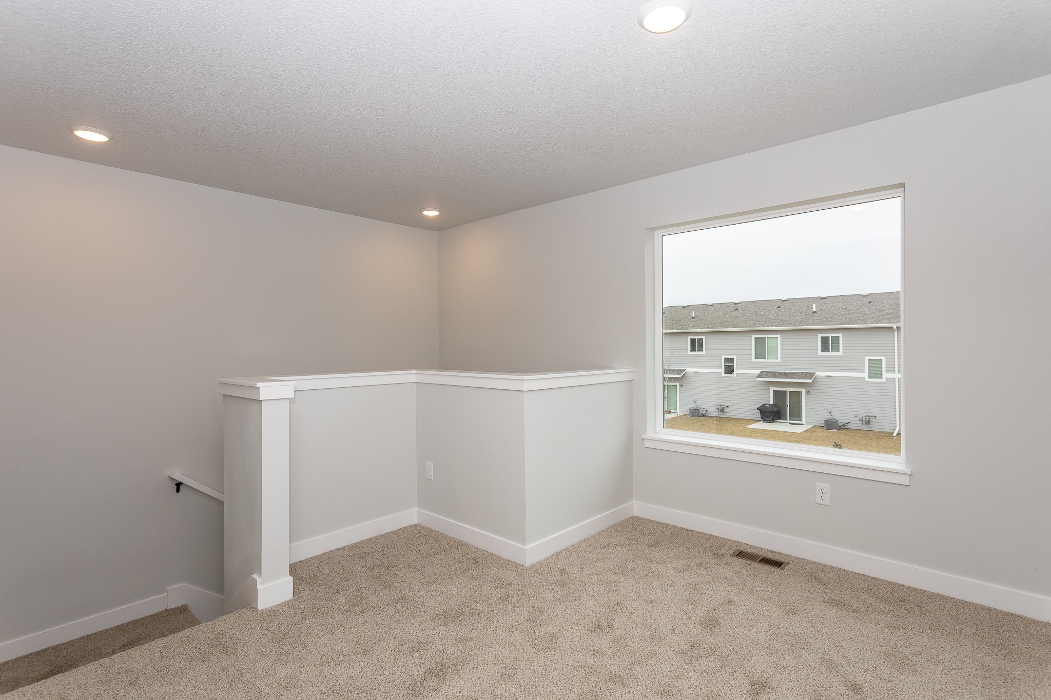 220 NW Waverly Drive, Waukee, Iowa image 14