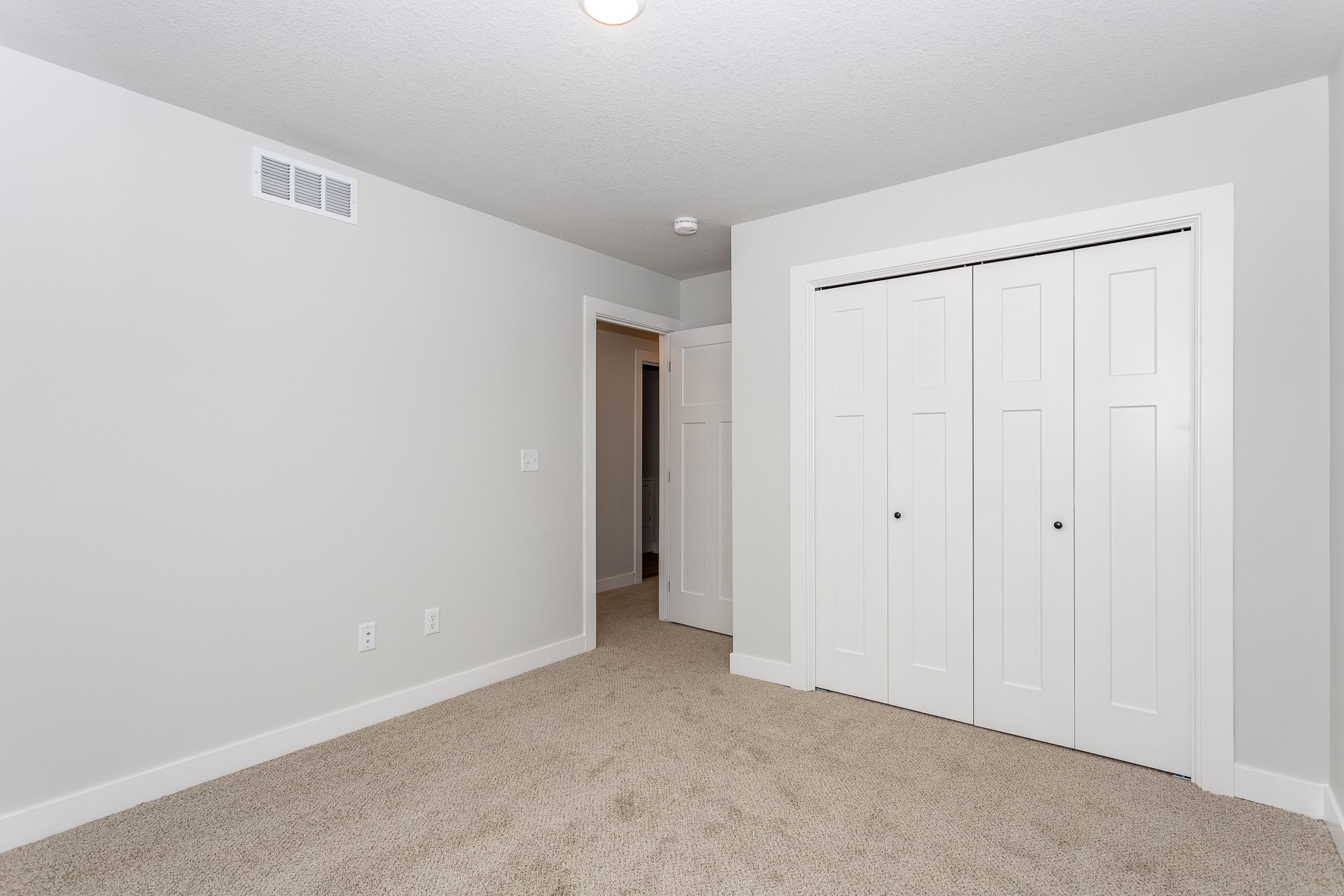 220 NW Waverly Drive, Waukee, Iowa image 20