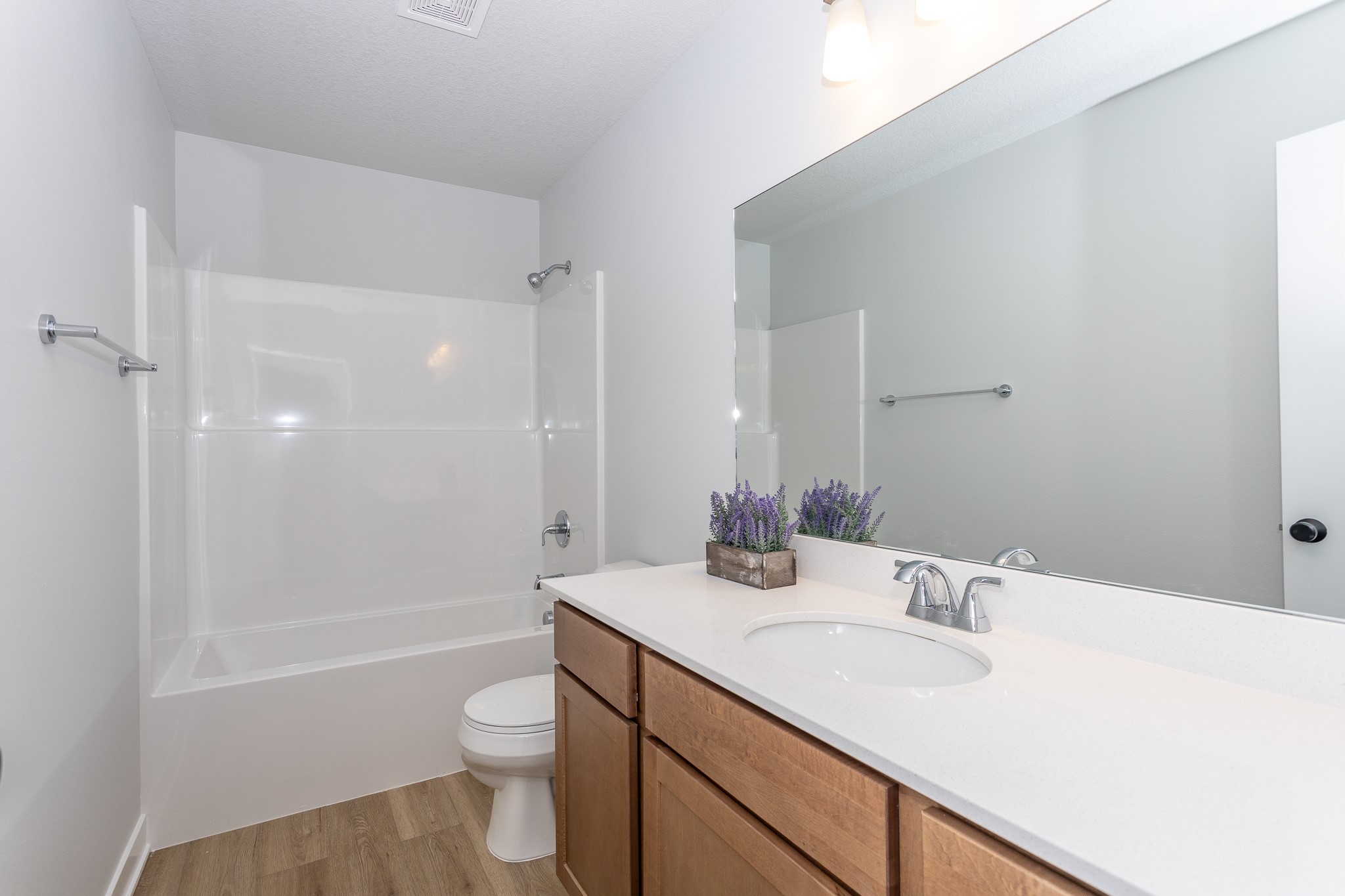 220 NW Waverly Drive, Waukee, Iowa image 18
