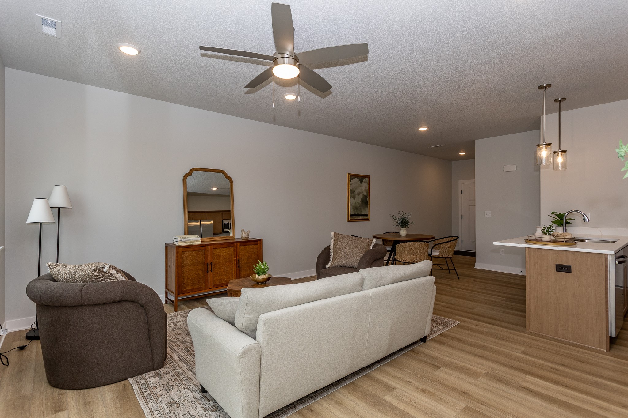 220 NW Waverly Drive, Waukee, Iowa image 10