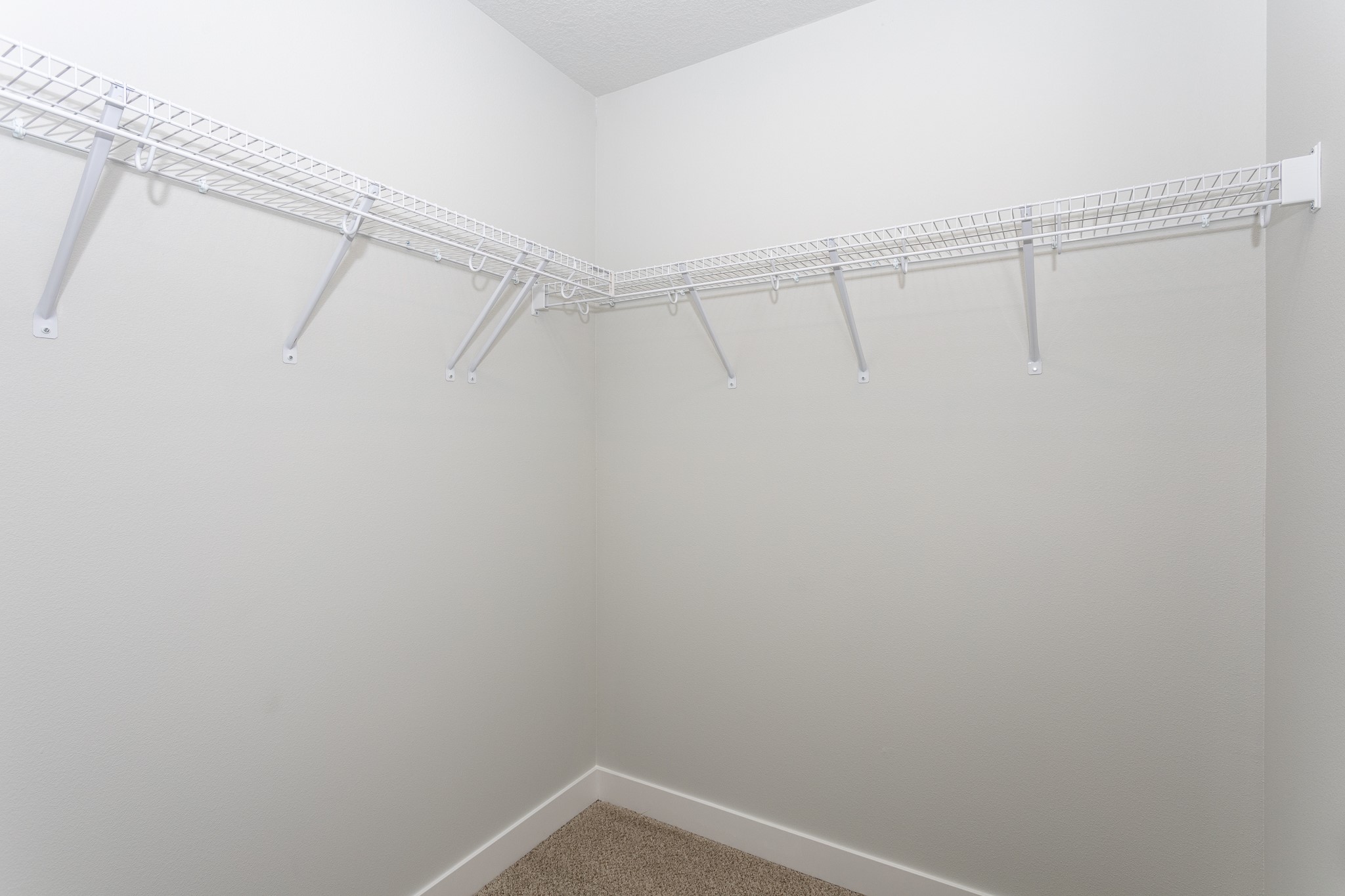 220 NW Waverly Drive, Waukee, Iowa image 23