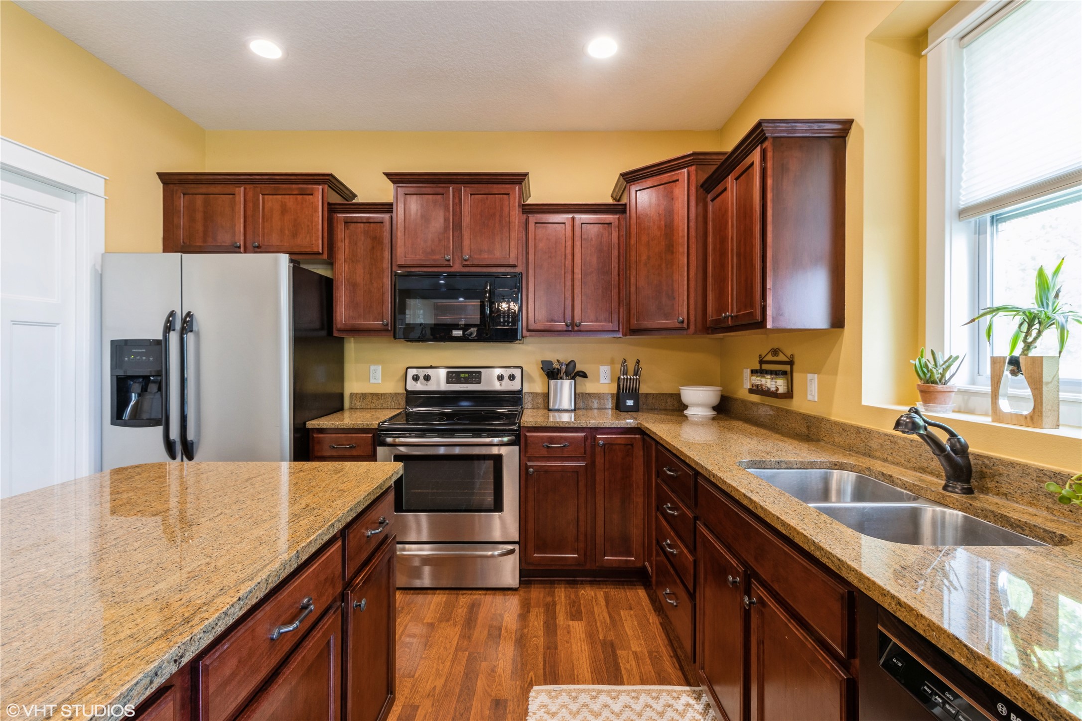 811 N T Court, Indianola, Iowa image 16