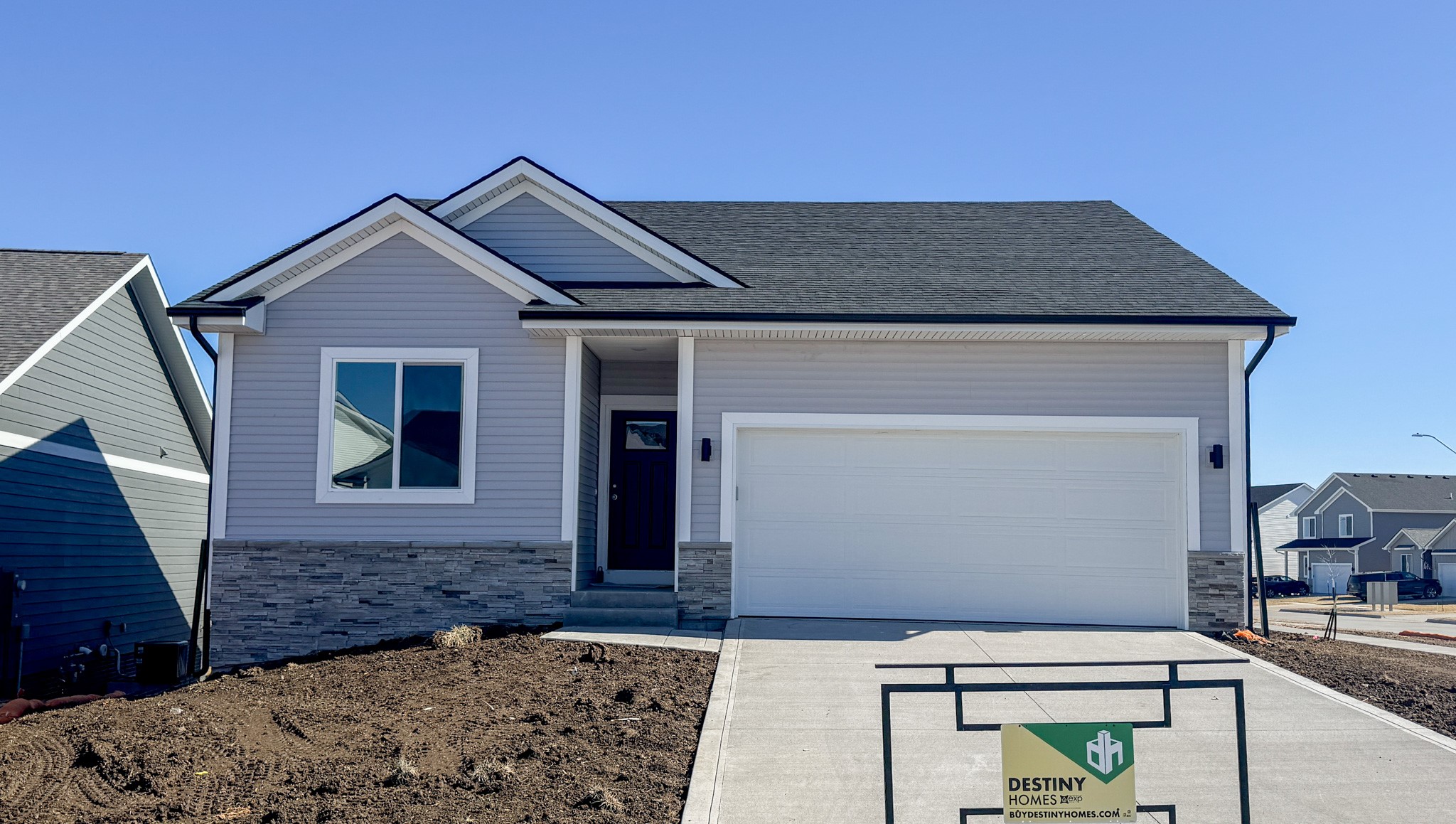 1132 Foxglove Road, Pella, Iowa image 1