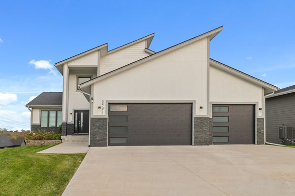 5531 164TH ST, URBANDALE, IA 50323 - Image 4ba32920e358e4e91f06de4ed1f3b7eb/2683719535