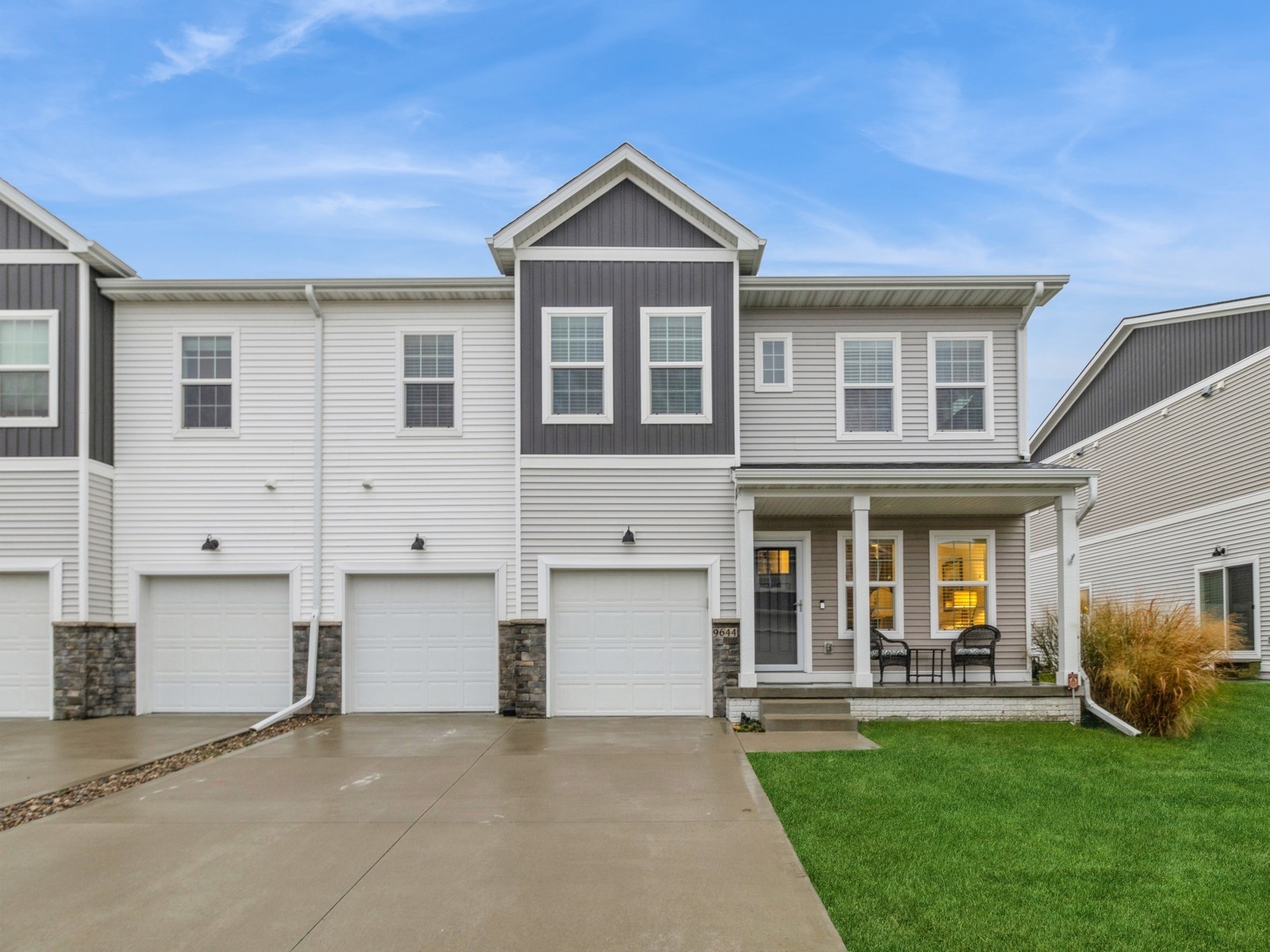 9644 Crowning Drive, West Des Moines, Iowa image 1