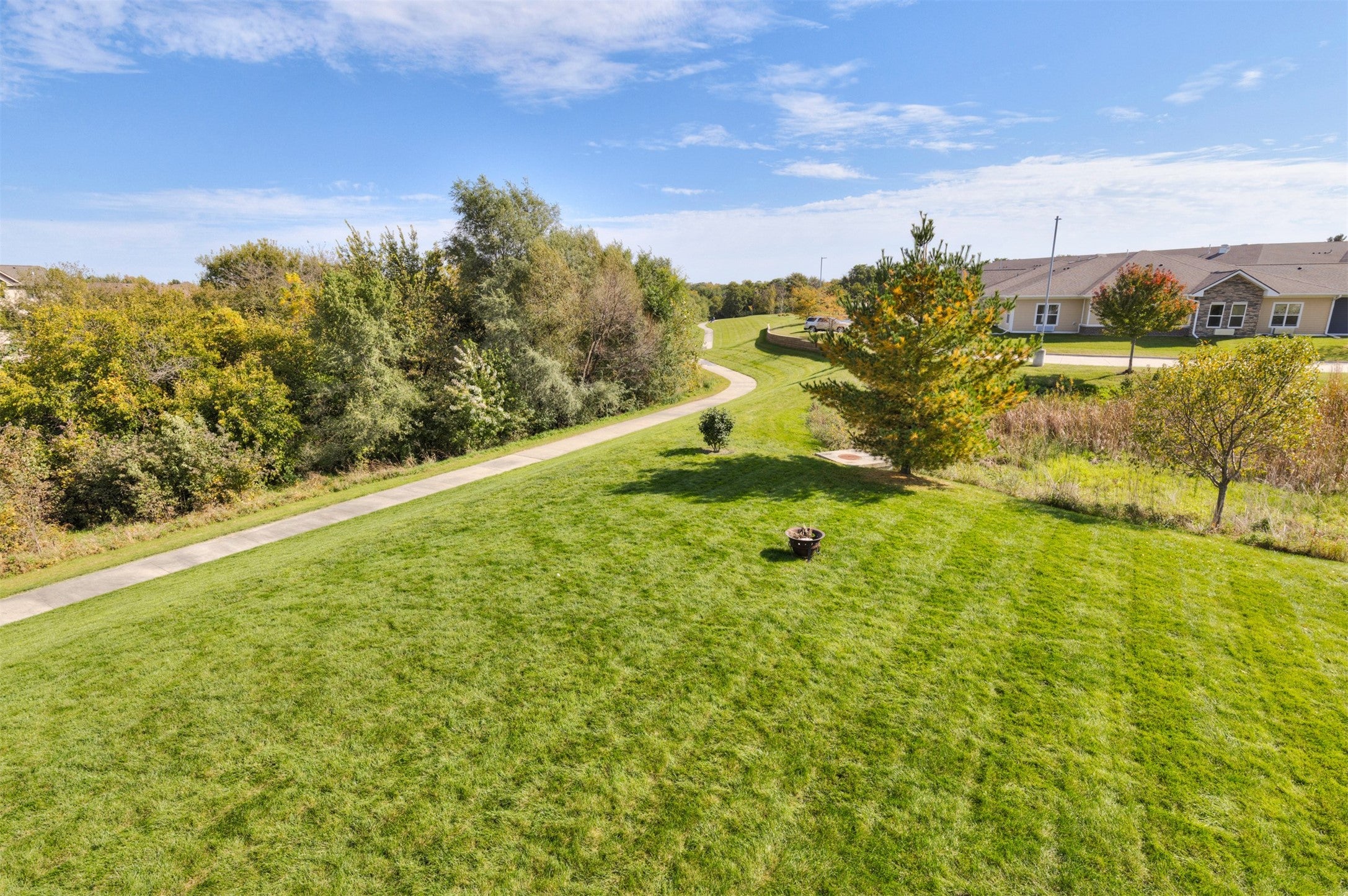 605 NW Somerset Court