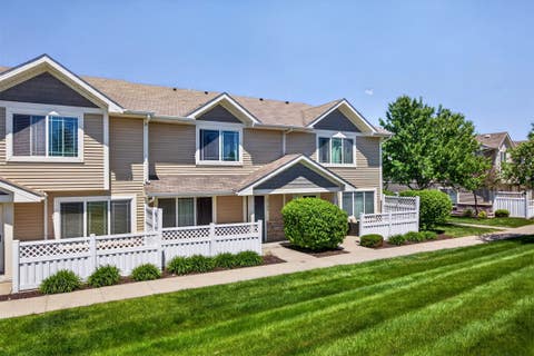 Condo For Sale - 8601 Westown Parkway #25106<br/> West Des Moines, IA 50266