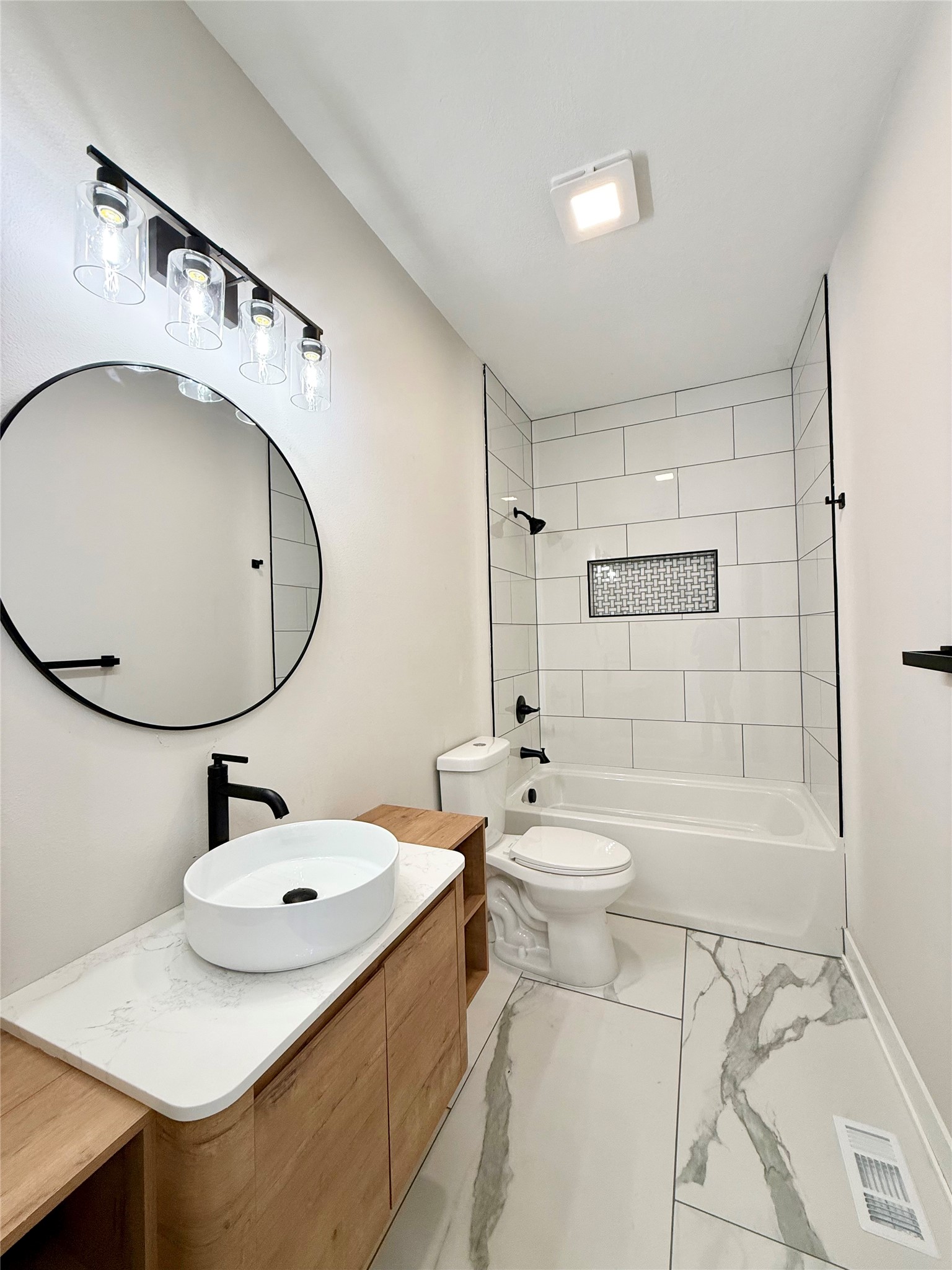 1946 Tuscany Drive SE