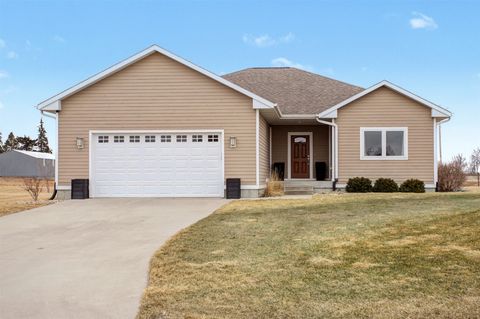 Homes For Sale - 400 South Street<br/> Jewell, IA 50130