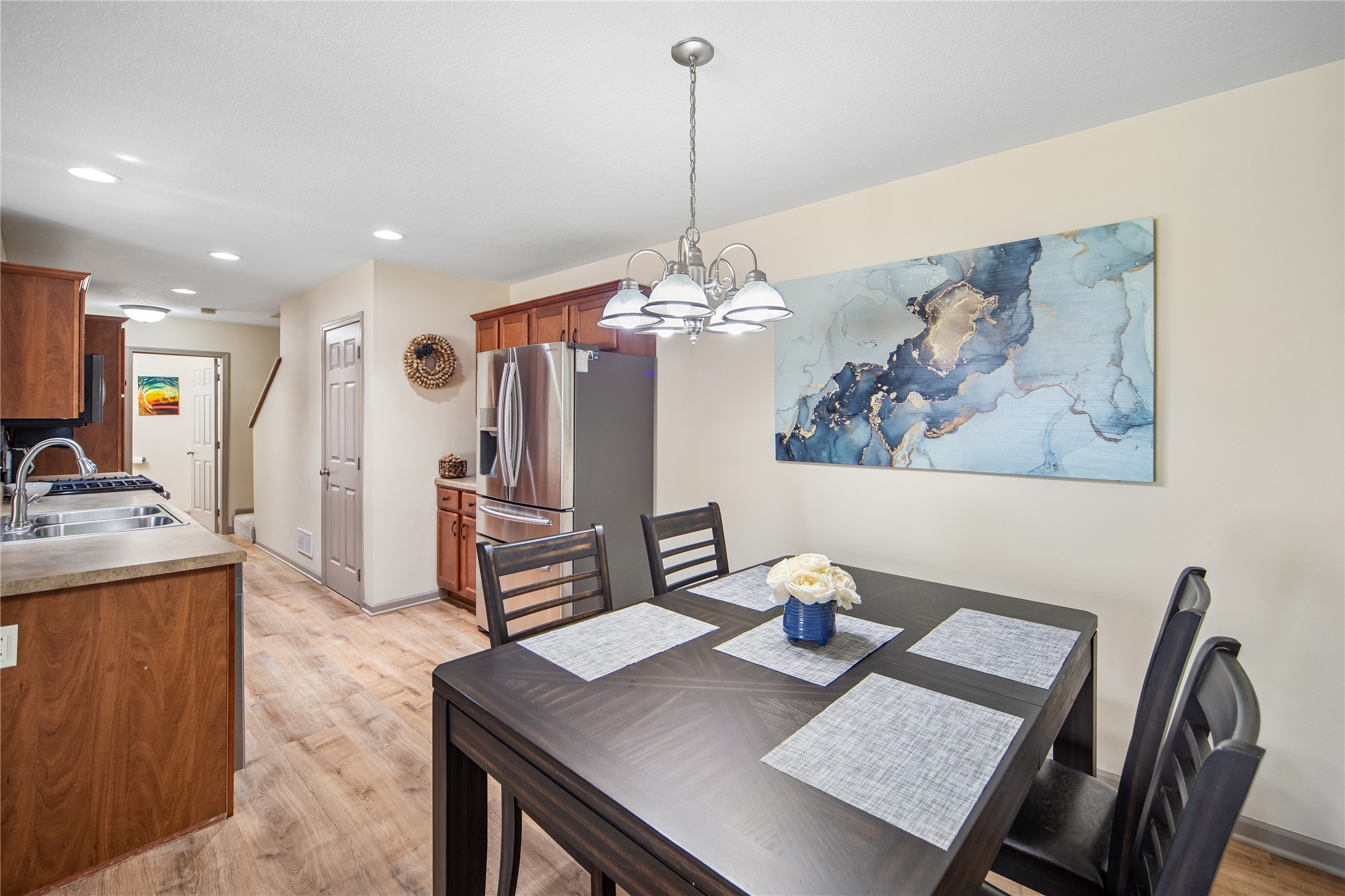 834 SE Crabapple Drive