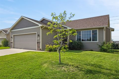 16215 Monroe Court Urbandale IA 50323