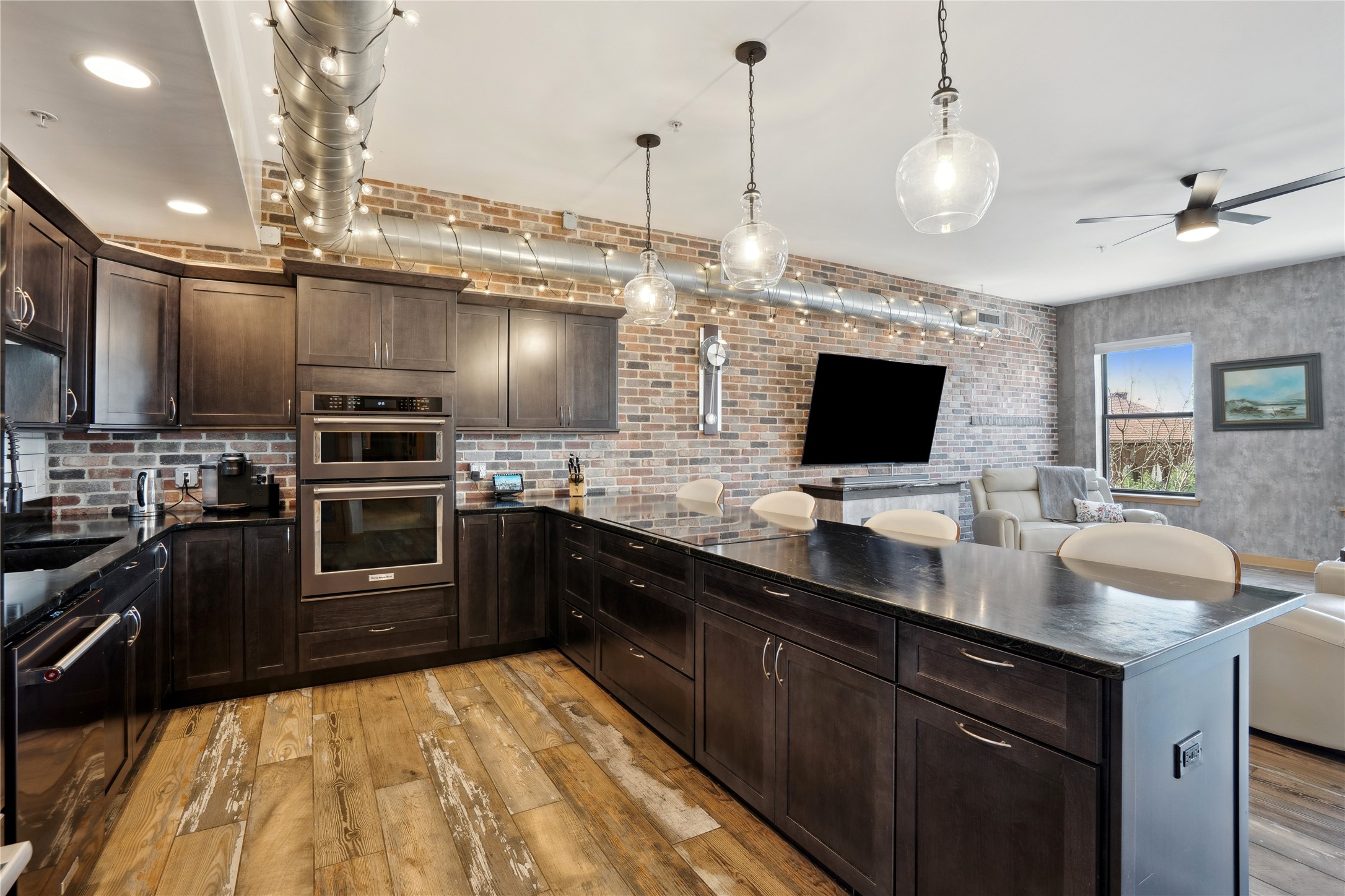 119 4th Street #307, Des Moines, Iowa image 2