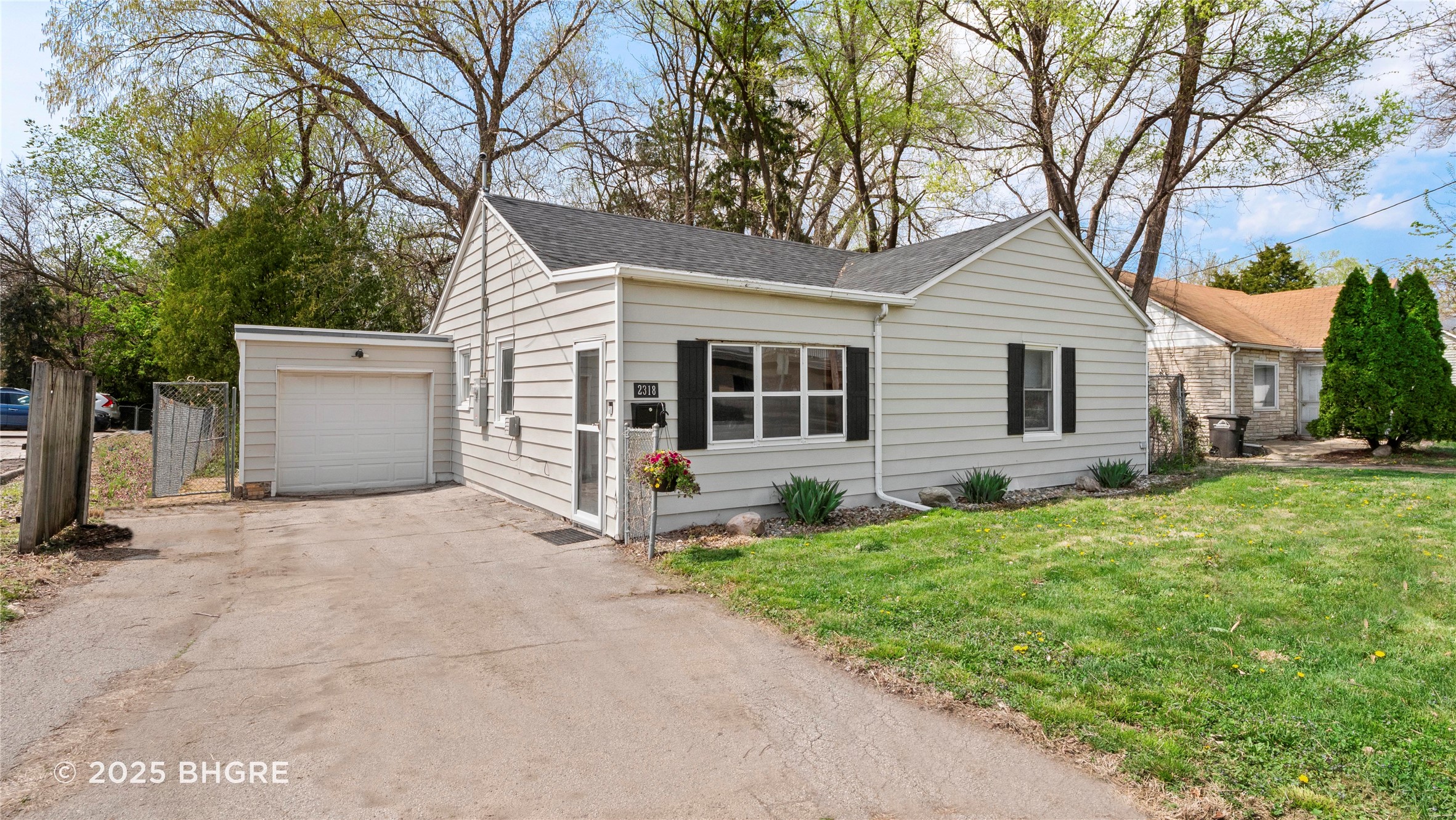 2318 56th Street, Des Moines, Iowa image 1