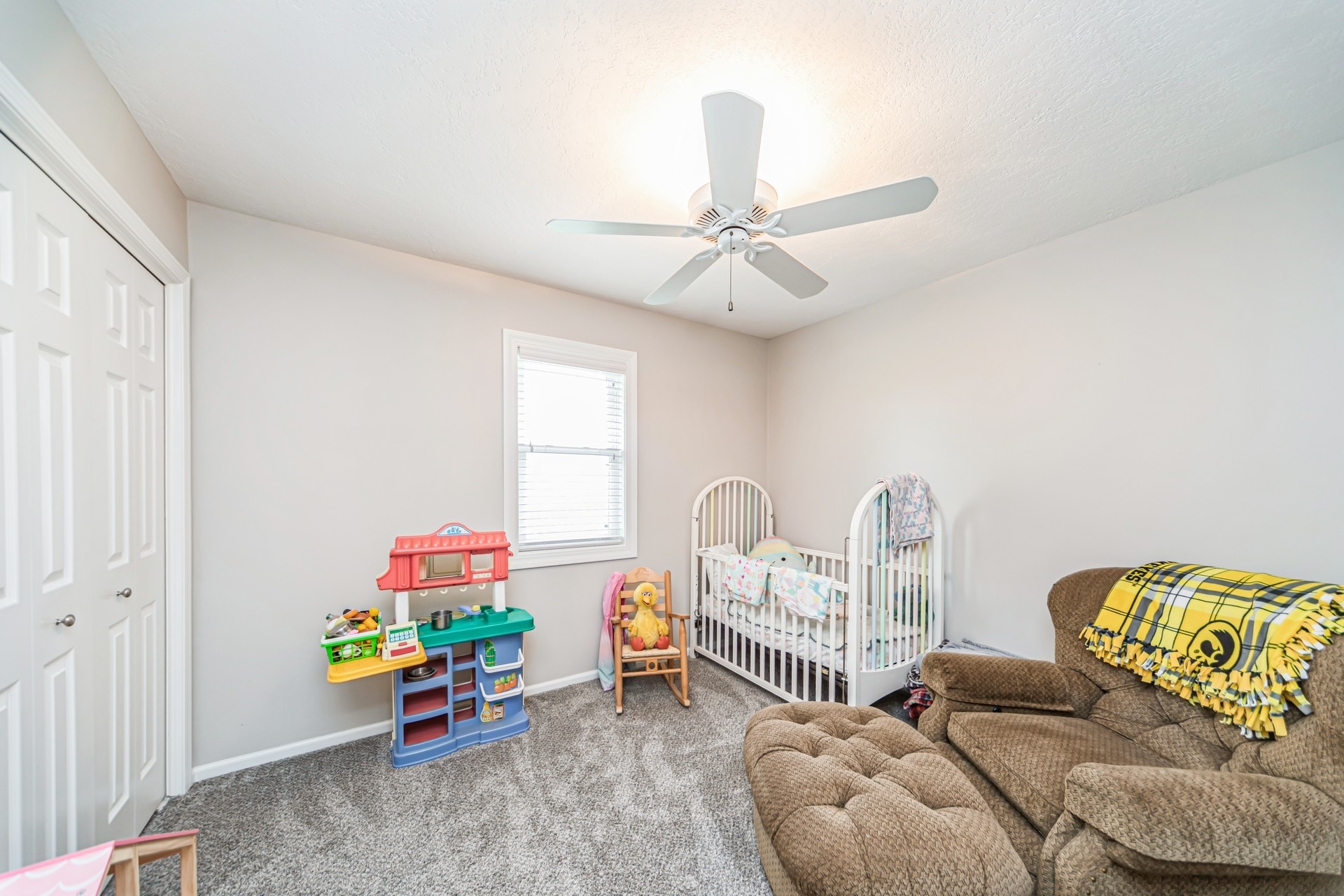 9401 Hickory Drive, Urbandale, Iowa image 23