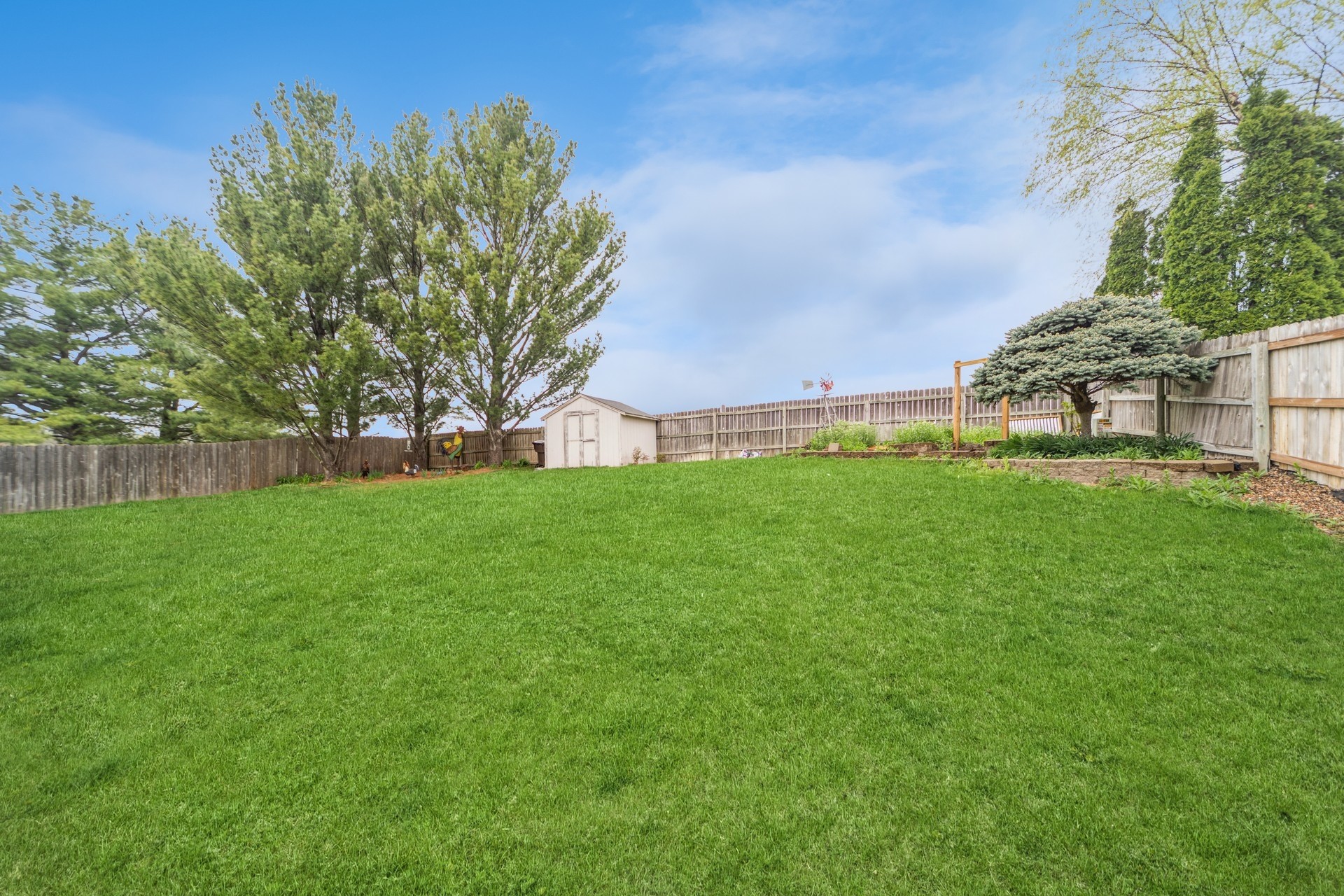 9401 Hickory Drive, Urbandale, Iowa image 34