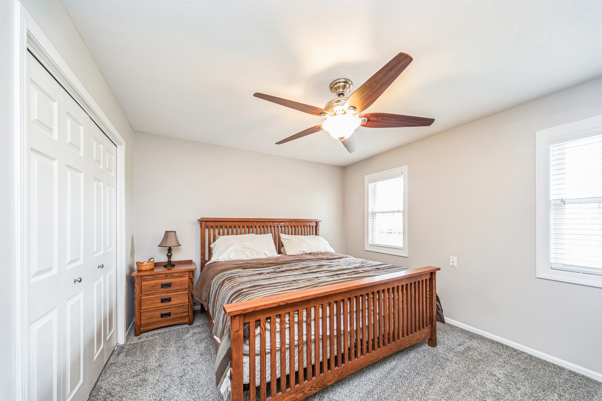 9401 Hickory Drive, Urbandale, Iowa image 22