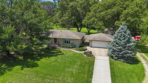 Homes For Sale - 2800 SE 64th Street<br/> Pleasant Hill, IA 50327