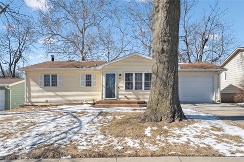 409 Hazel Street Pella IA 50219