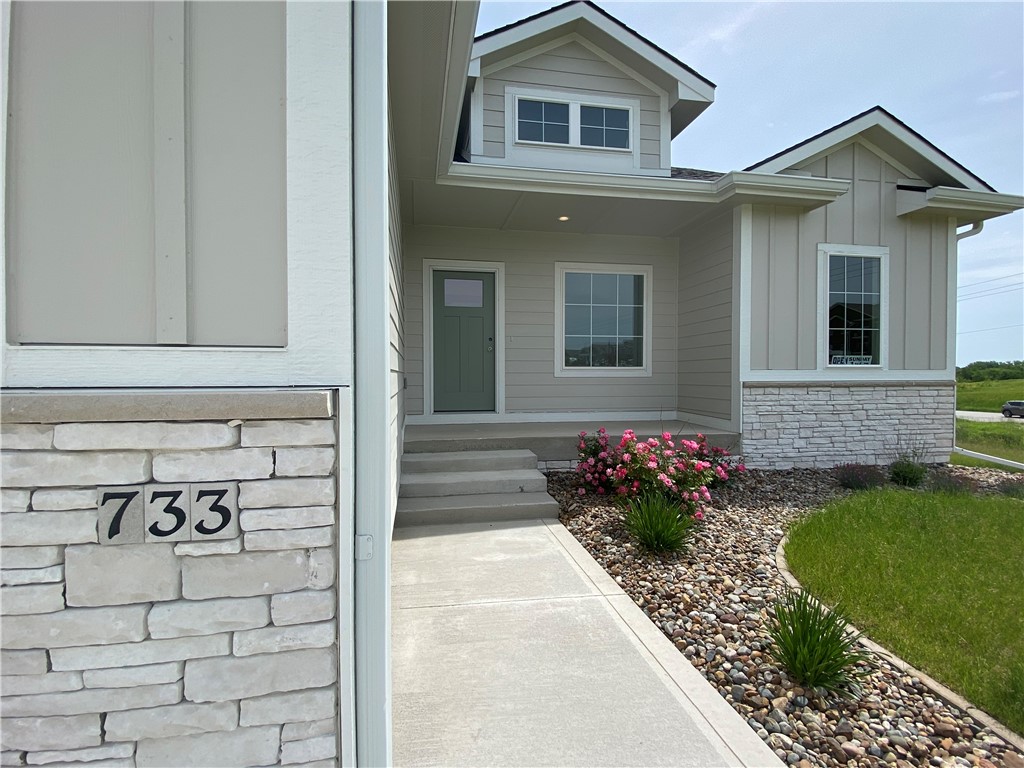 733 17th Avenue, Altoona, Iowa image 3