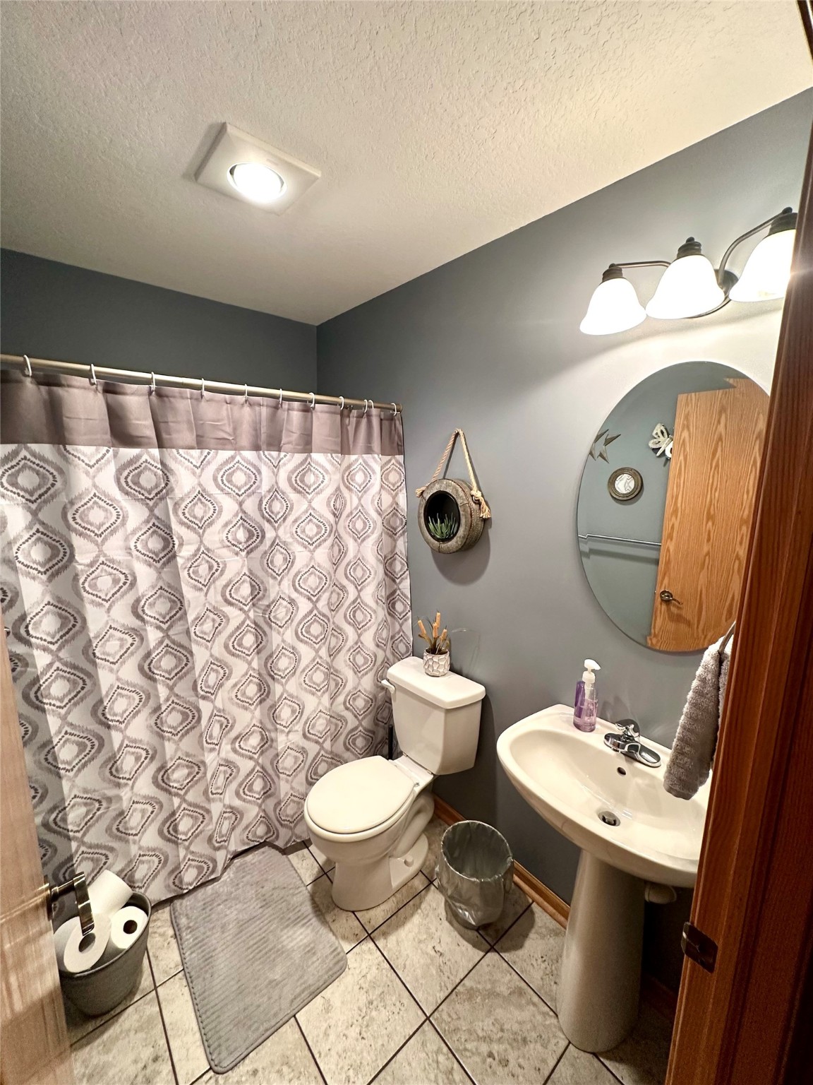 902 W Filmore Street, Winterset, Iowa image 18