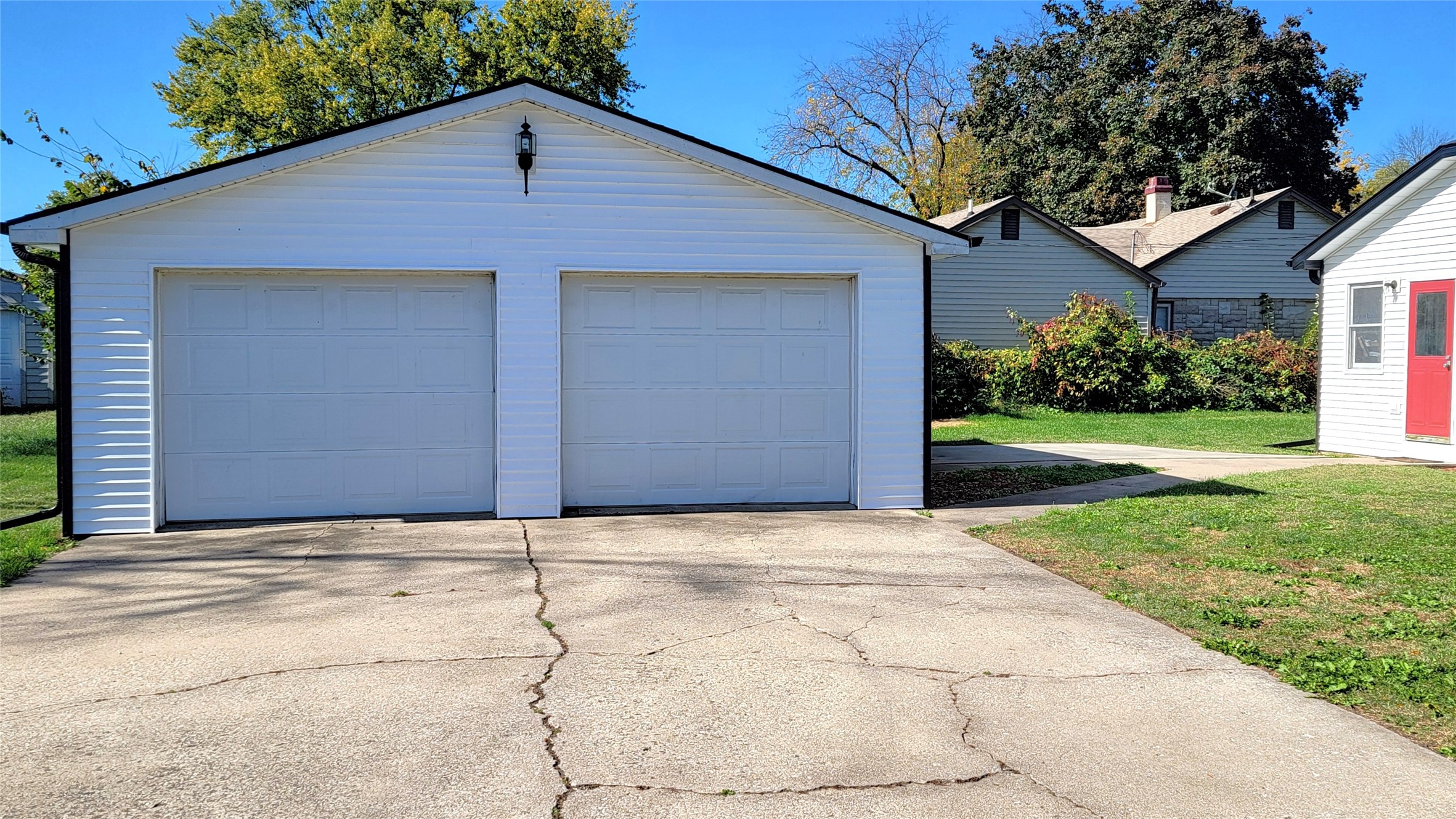 307 E Lincoln Street