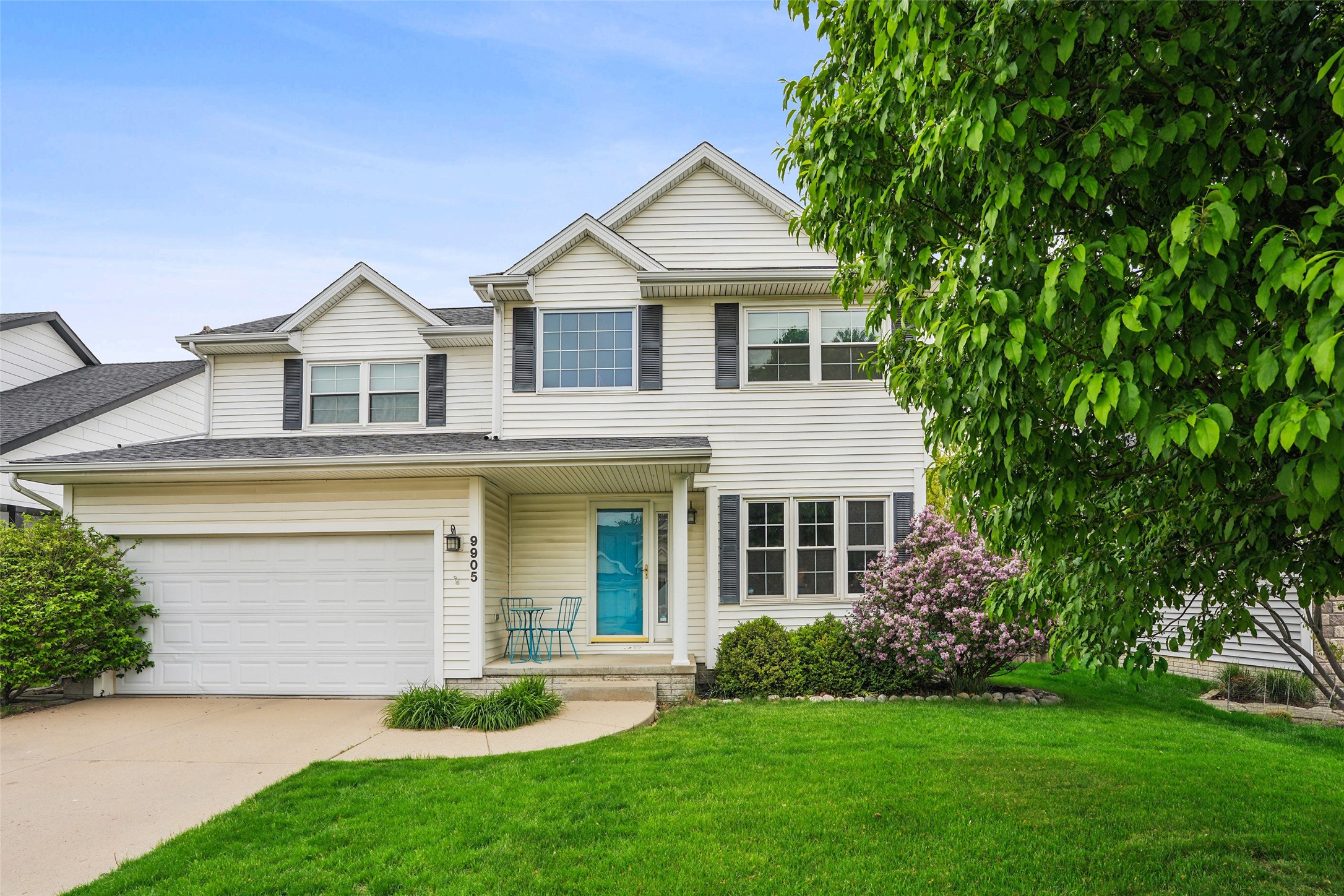 9905 Mcwilliams Drive, Johnston, Iowa image 2