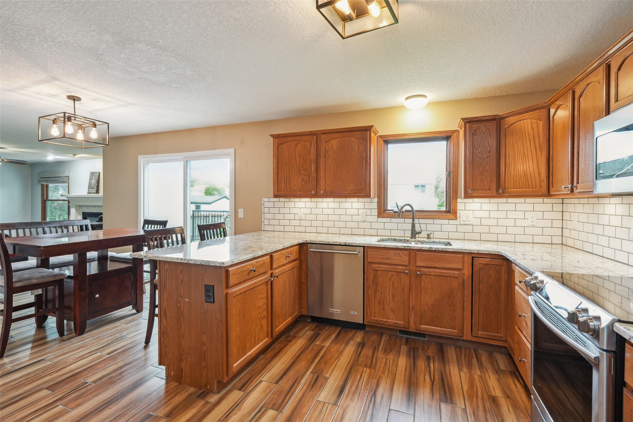 9905 Mcwilliams Drive, Johnston, Iowa image 10
