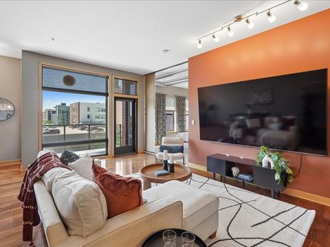 Condo For Sale - 119 4th Street #403<br/> Des Moines, IA 50309
