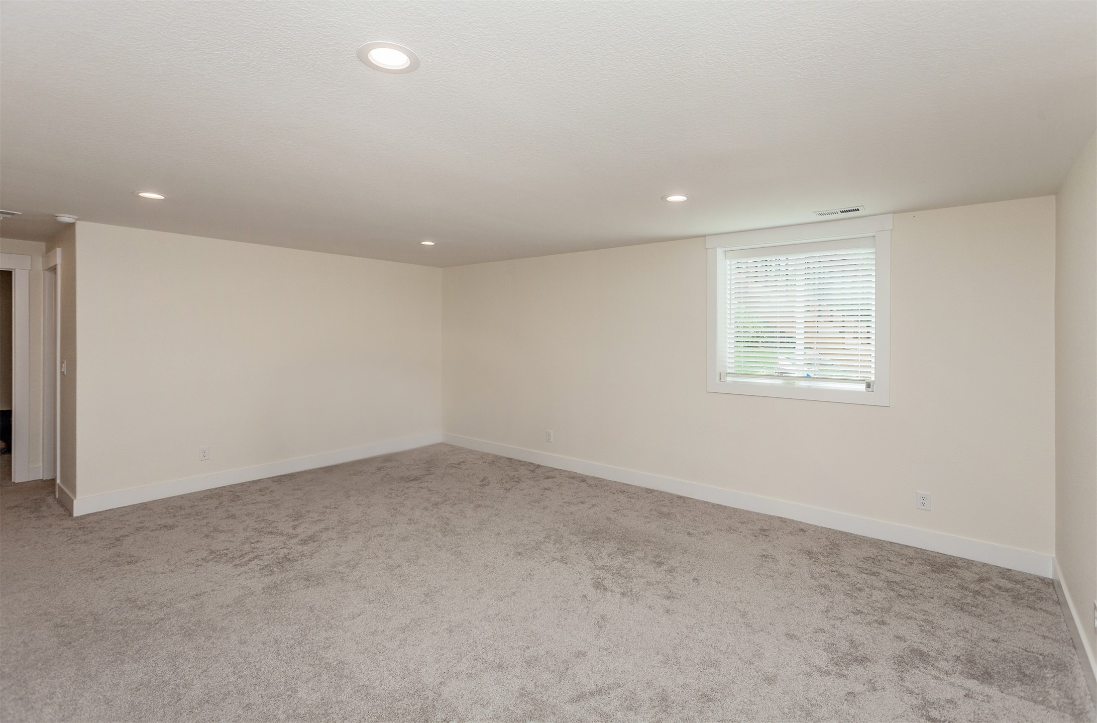 1512 Marina Cove Drive, Polk City, Iowa image 23