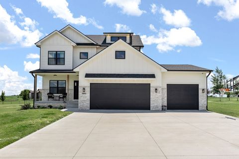 Homes For Sale - 3007 Tassel Lane<br/> Adel, IA 50003