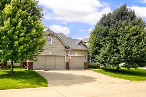 Condo For Sale - 6980 Cody Drive #56<br/> West Des Moines, IA 50266