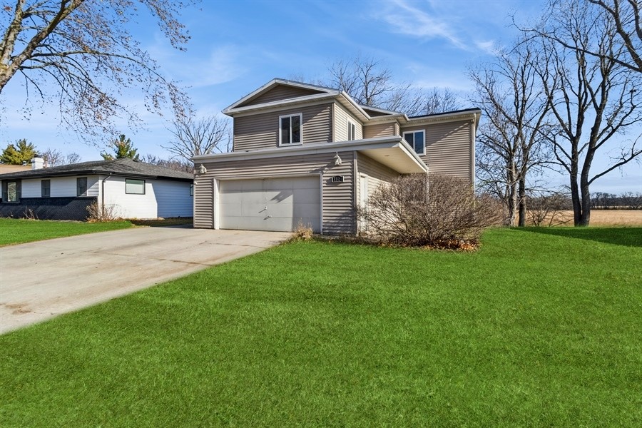 3324 Jewel Drive, Ames, Iowa image 1