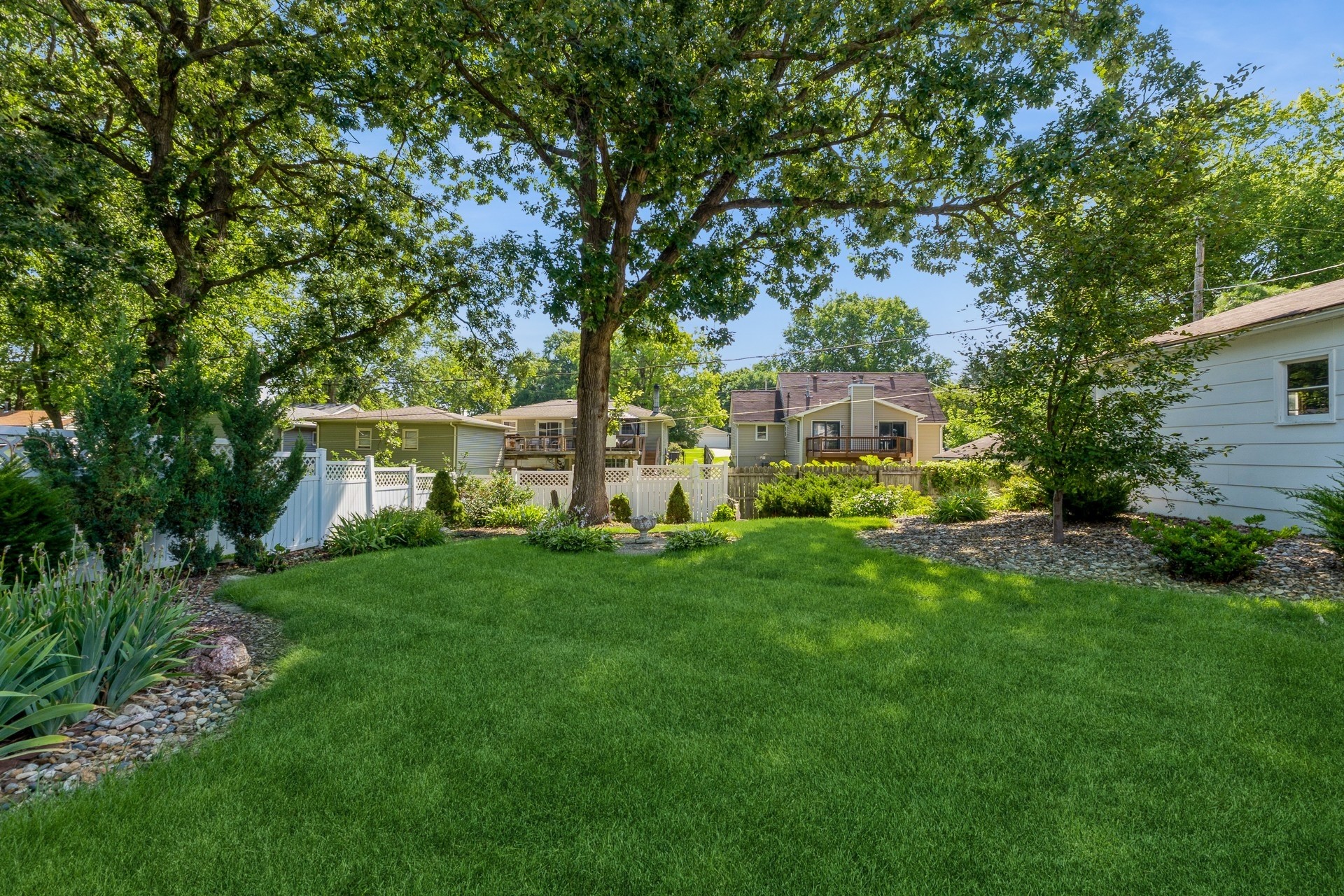 Urbandale, Iowa 50322, United States, 3 Bedrooms Bedrooms, ,2 BathroomsBathrooms,Residential,Active,166758