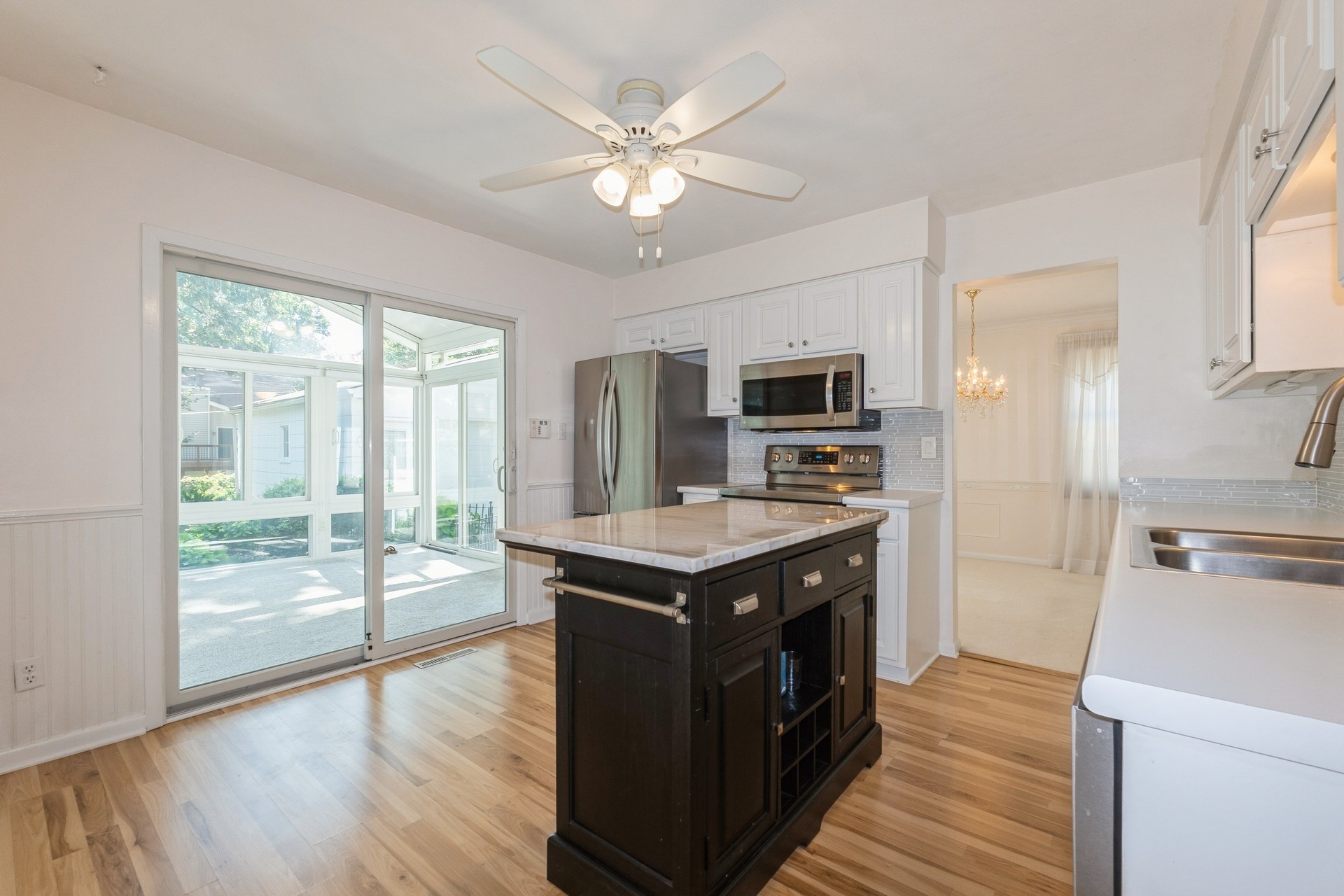 Urbandale, Iowa 50322, United States, 3 Bedrooms Bedrooms, ,2 BathroomsBathrooms,Residential,Active,166758