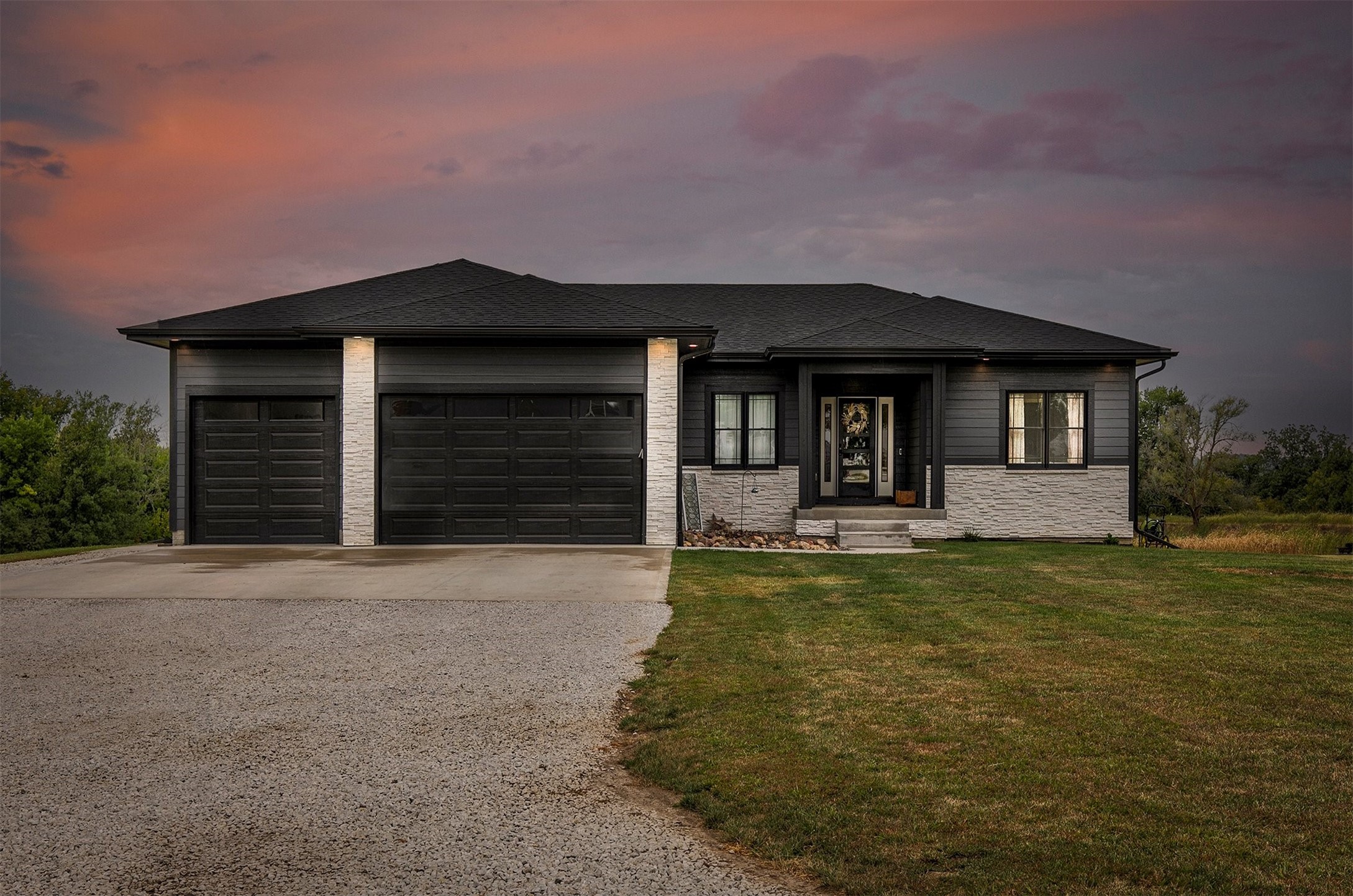 Redfield, Iowa, 50233, United States, 4 Bedrooms Bedrooms, ,3 BathroomsBathrooms,Residential,Active,2029759