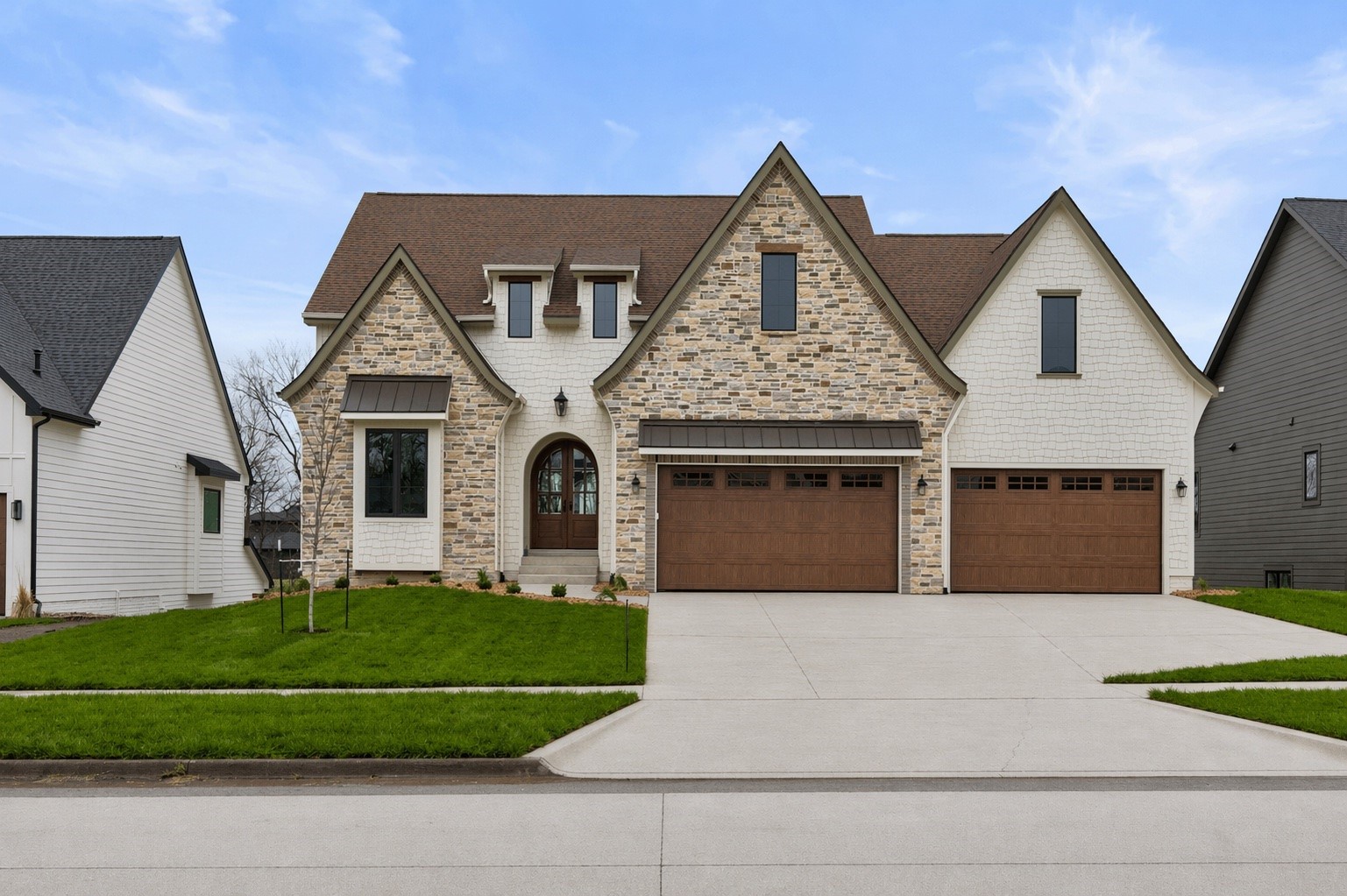 Johnston, Iowa, 50131, United States, 5 Bedrooms Bedrooms, ,5 BathroomsBathrooms,Residential,Active,2037147