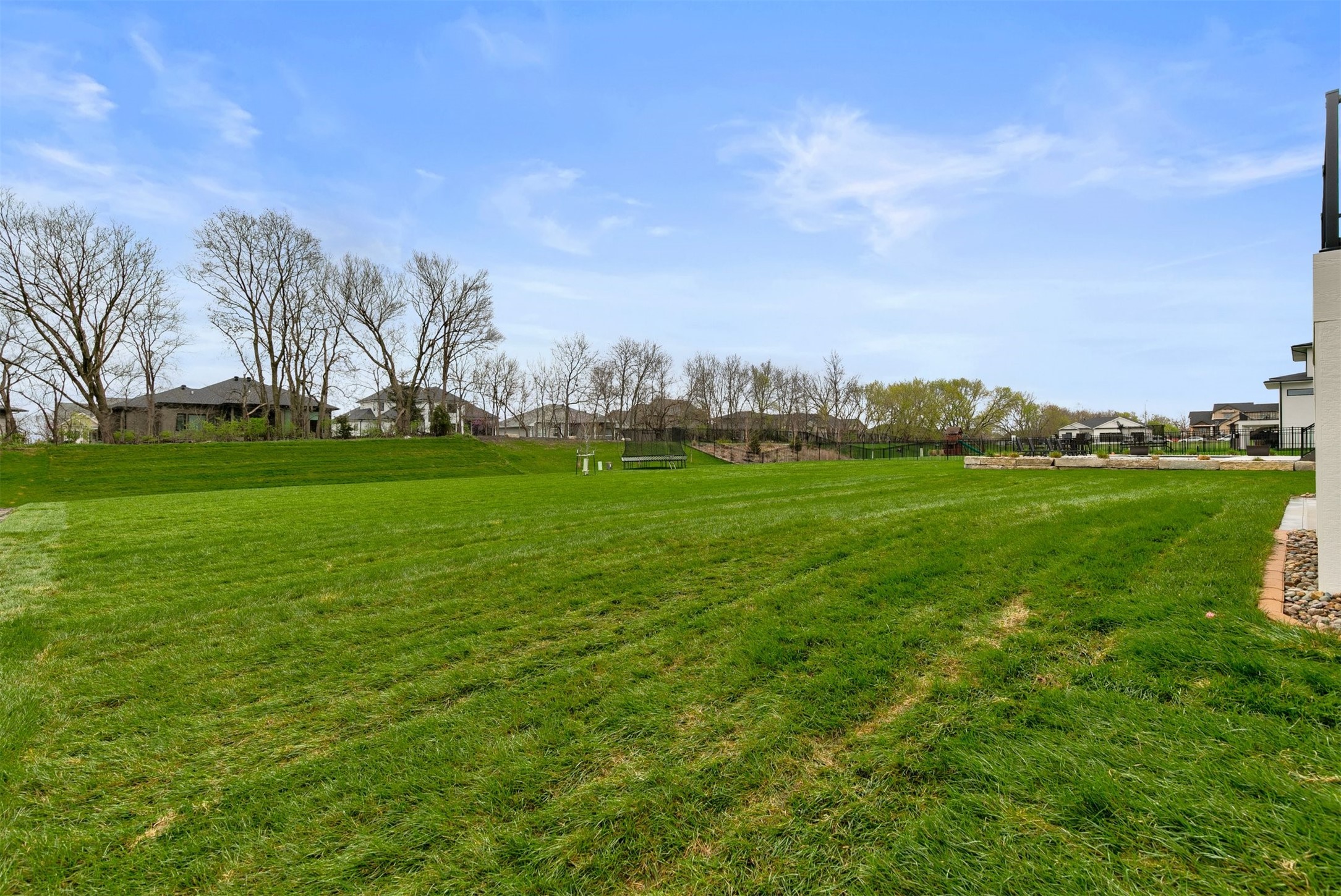 Johnston, Iowa, 50131, United States, 5 Bedrooms Bedrooms, ,5 BathroomsBathrooms,Residential,Active,2037147