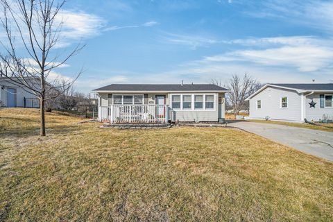 113 S H Street Indianola IA 50125