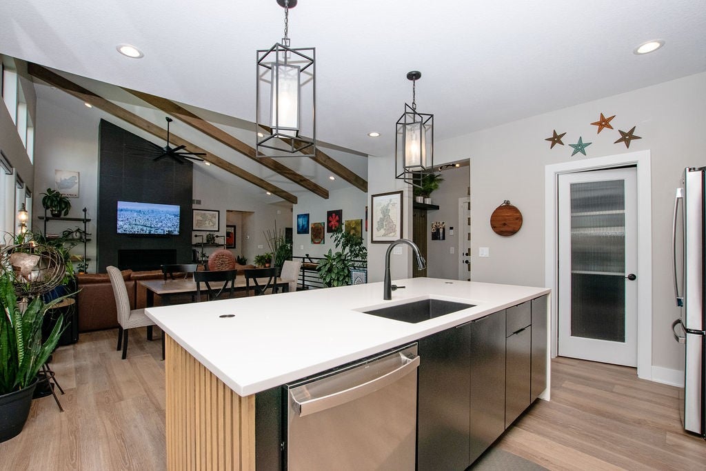 17725 Valley View Drive