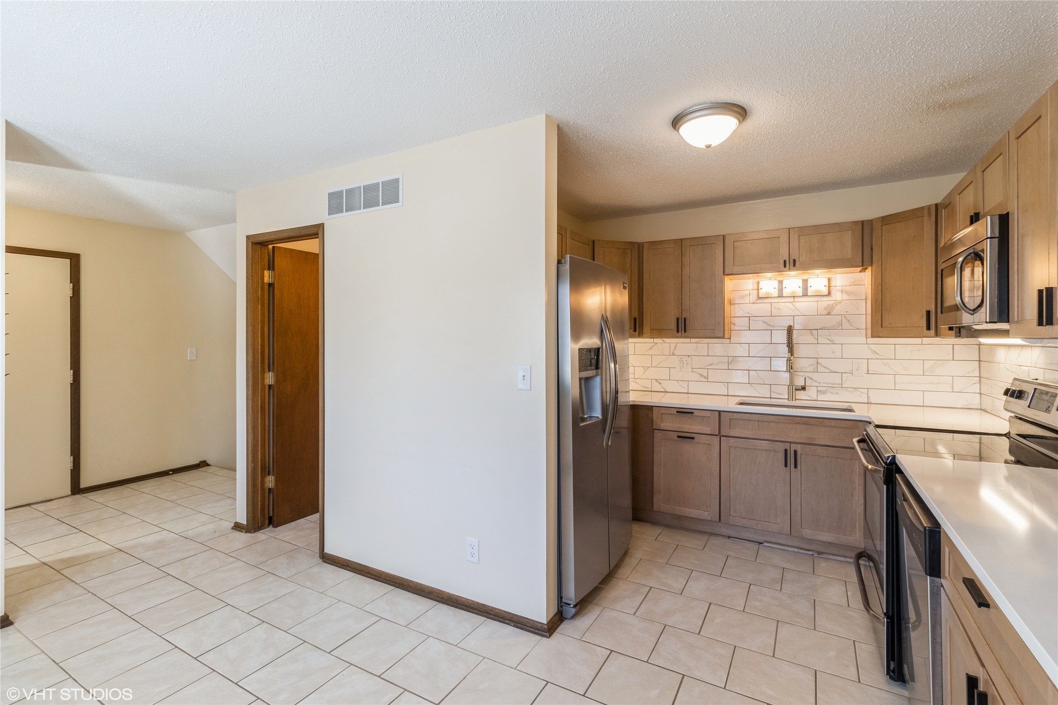 3430 Southdale Drive, Ames, Iowa image 3